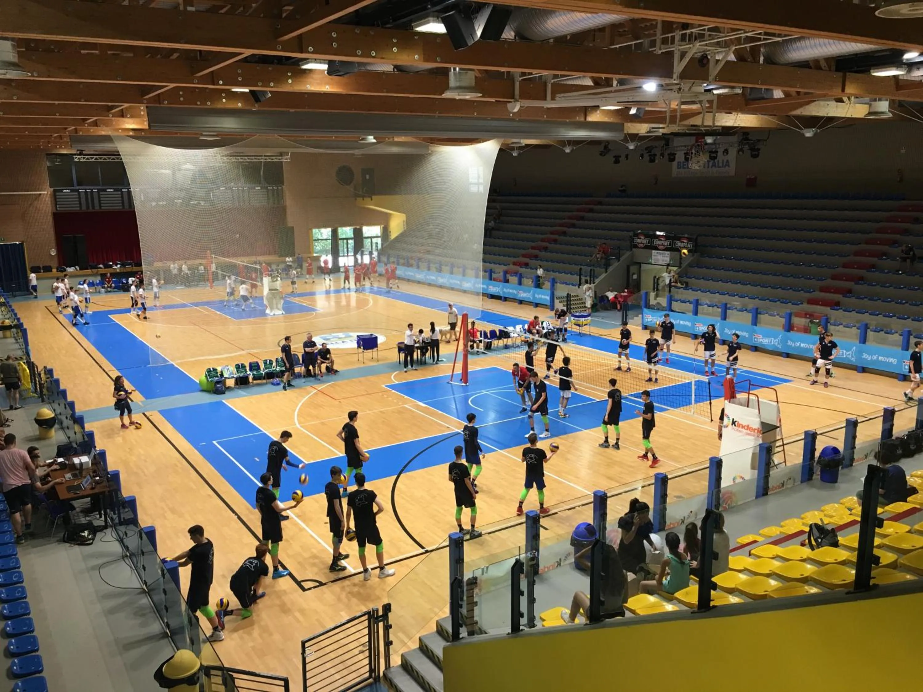 People in Bella Italia Sport Village