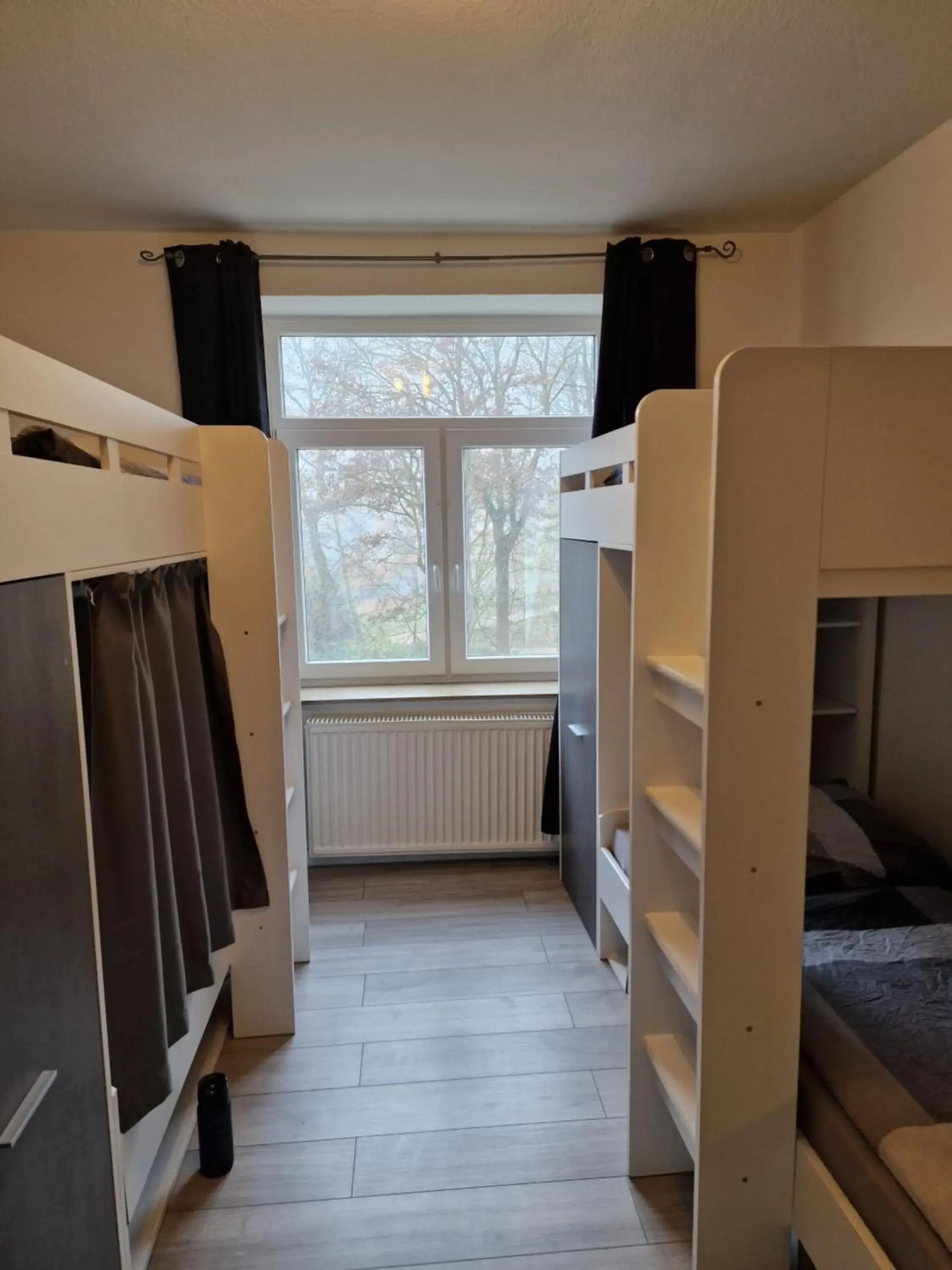 Single Bed in 4-Bed Dormitory Room in Altstadt Hostel Bremen Single Bed in 4-Bed Dormitory Room in Altstadt Hostel Bremen
