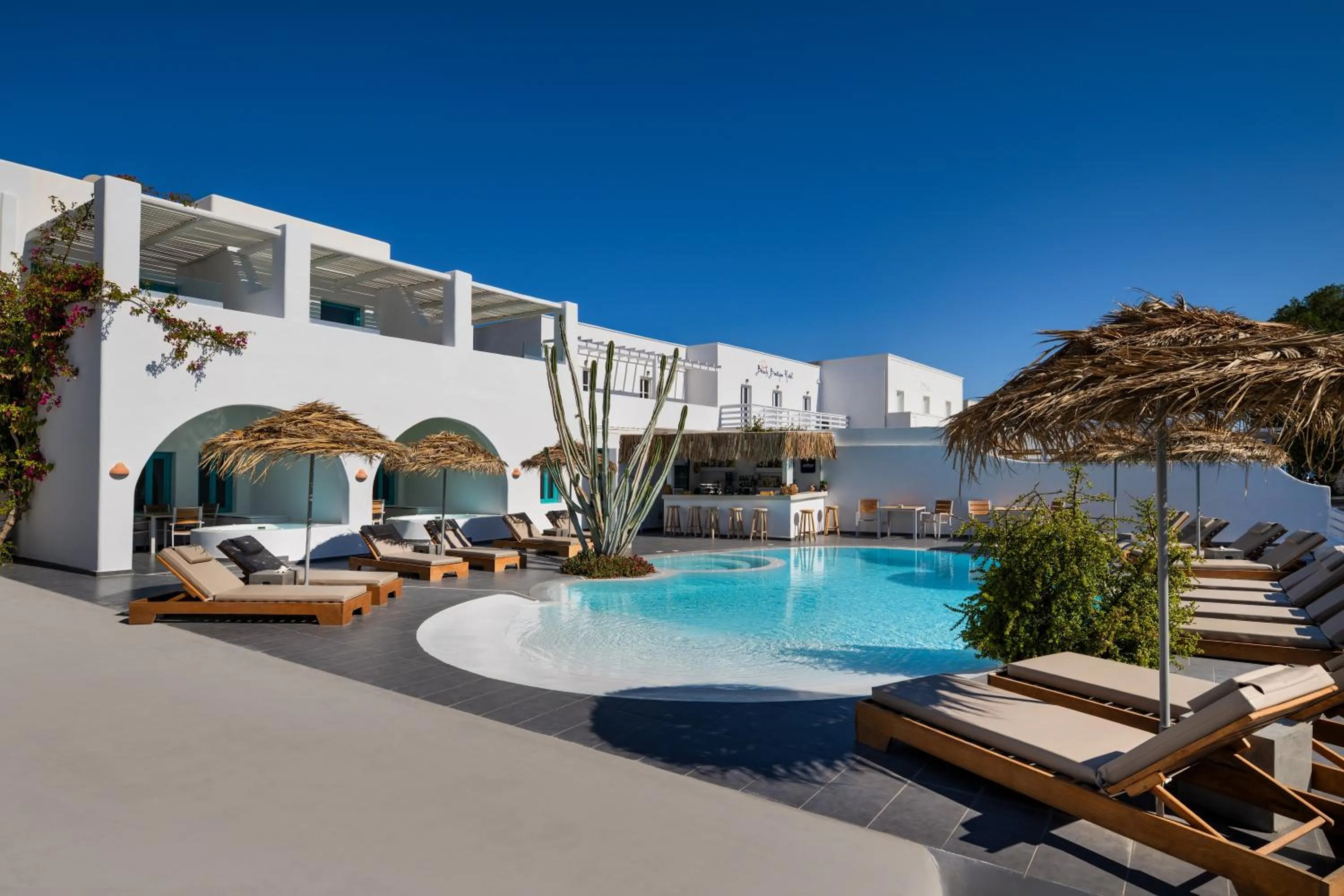 Swimming pool in Nissia Beach Apartments & Suites