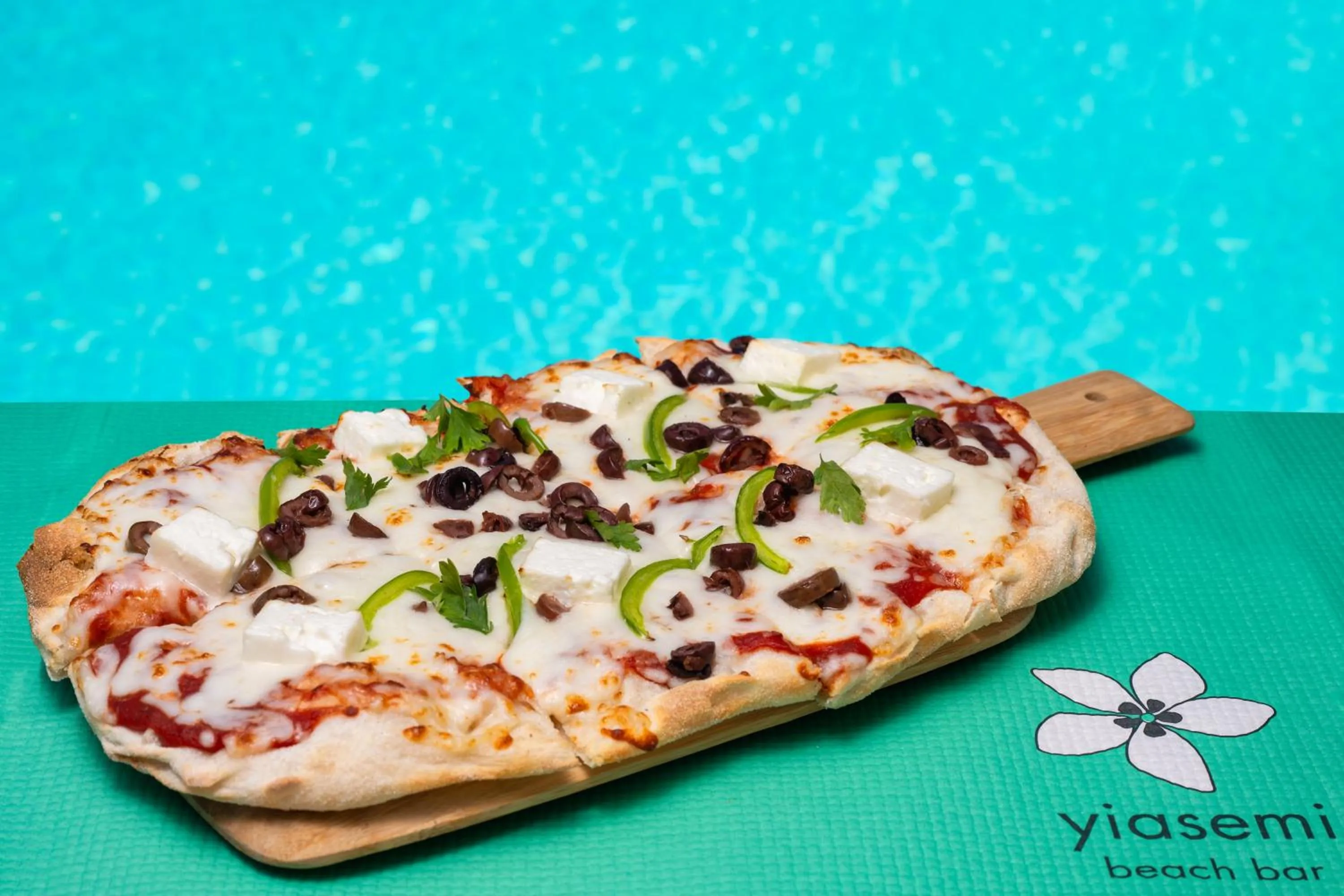 Restaurant/places to eat in Nissia Beach Apartments & Suites