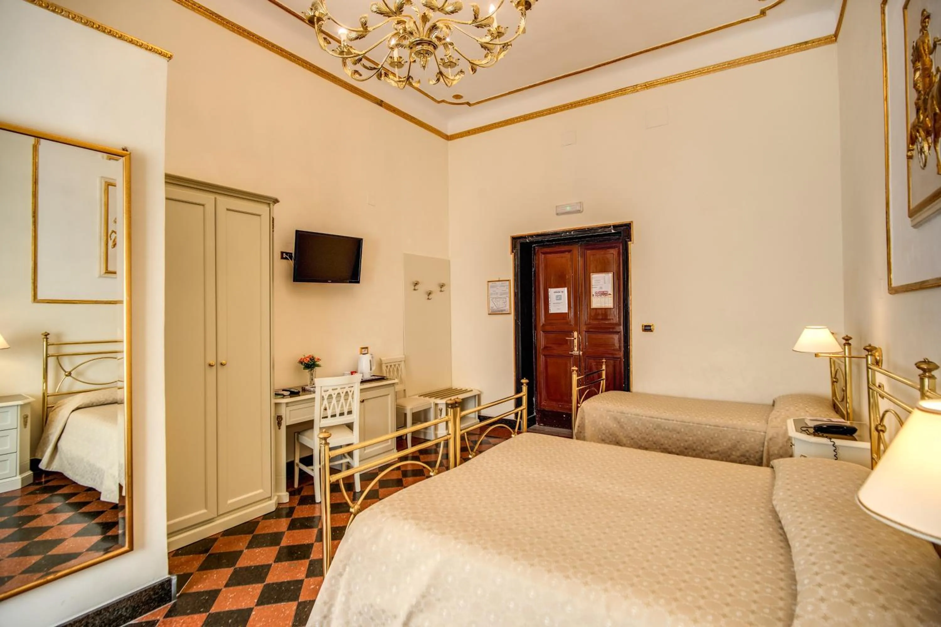 TV and multimedia, Bed in Hotel Labelle