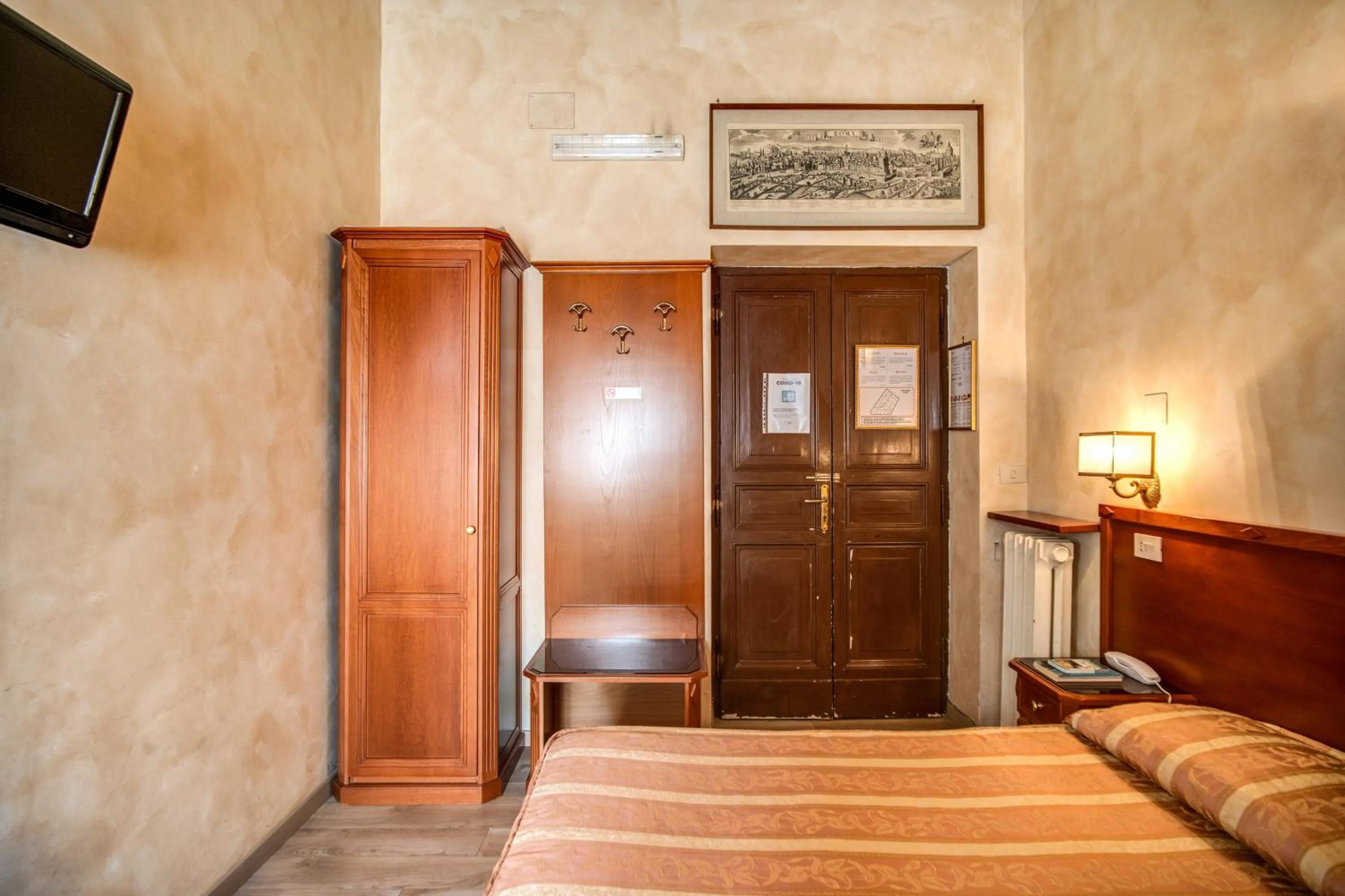 Bed in Hotel Labelle