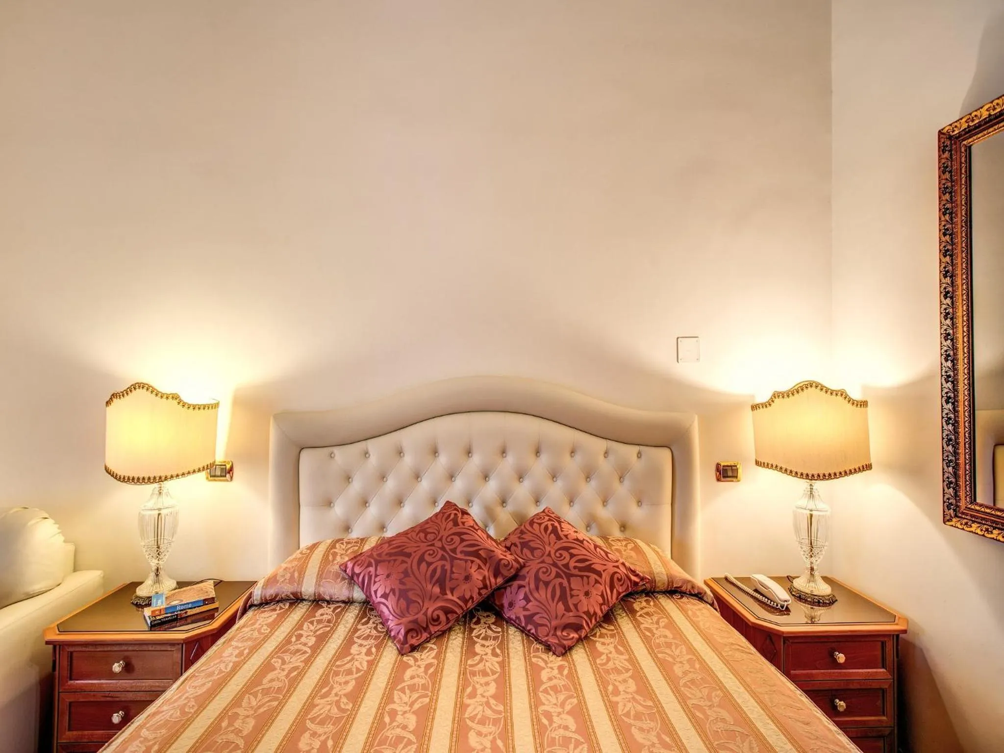 Photo of the whole room, Bed in Hotel Labelle