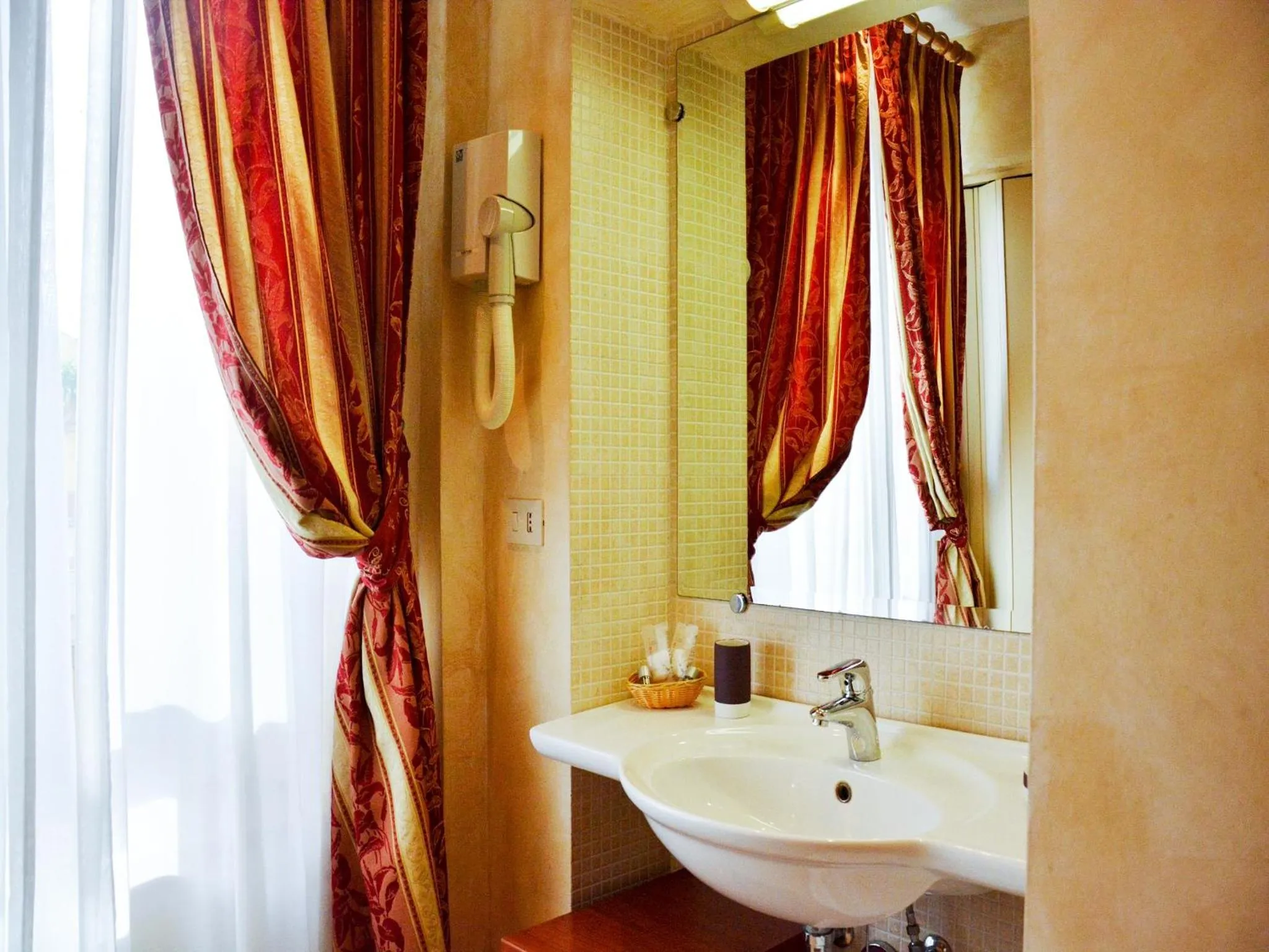 Bathroom in Hotel Labelle