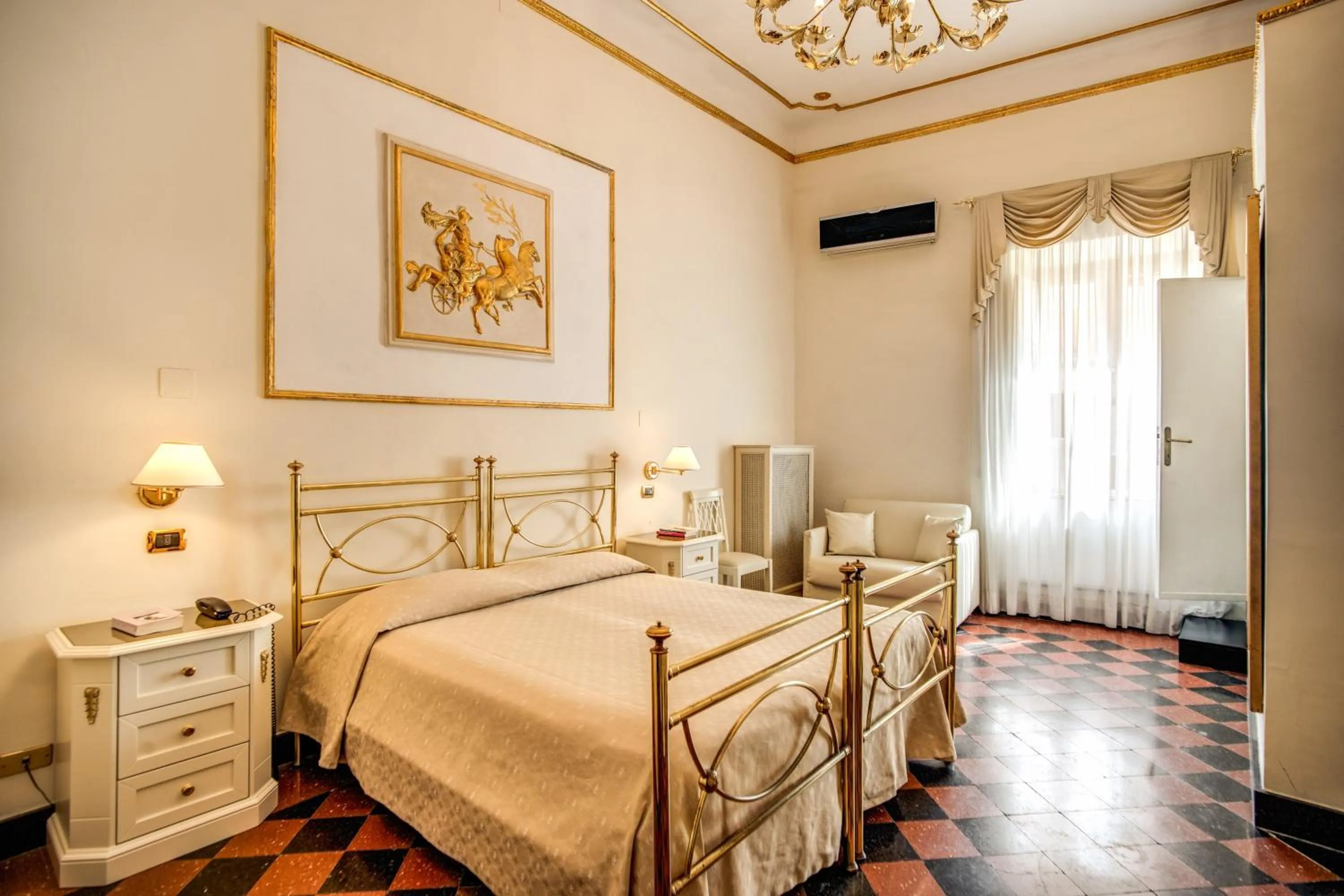 Bedroom, Bed in Hotel Labelle