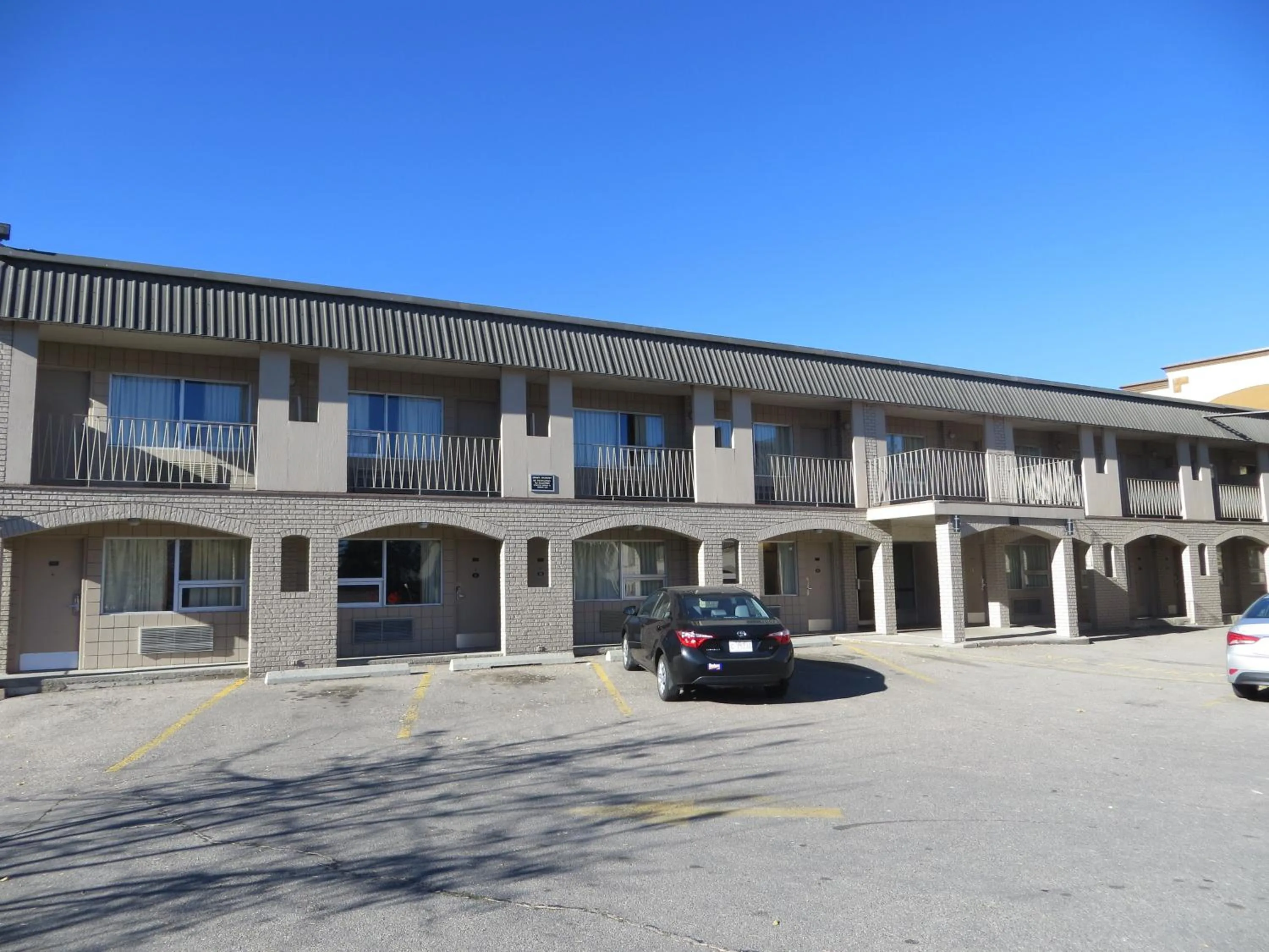 Facade/entrance, Property Building in Ramada Limited Calgary