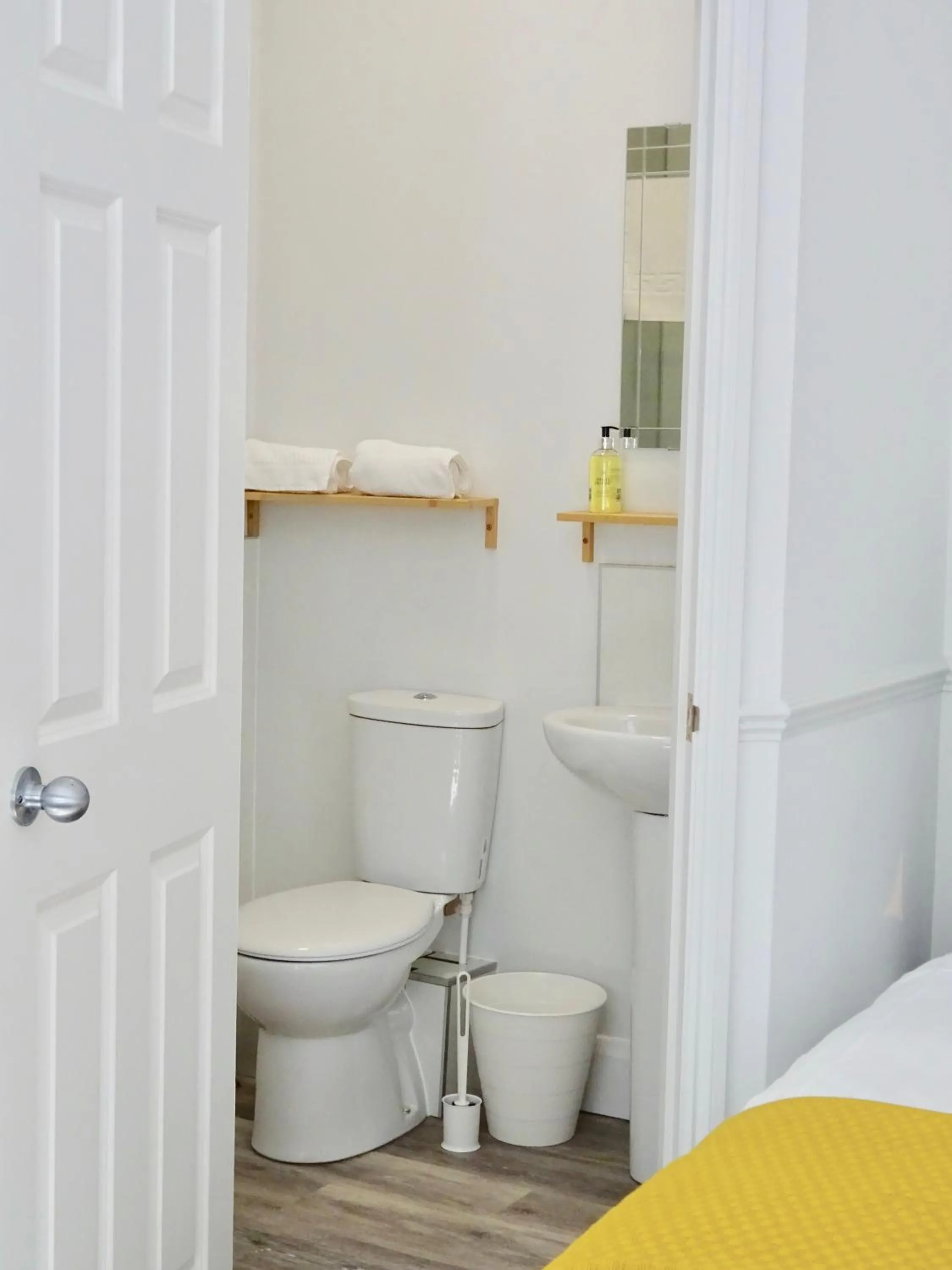 Bathroom in Reading Serviced Rooms