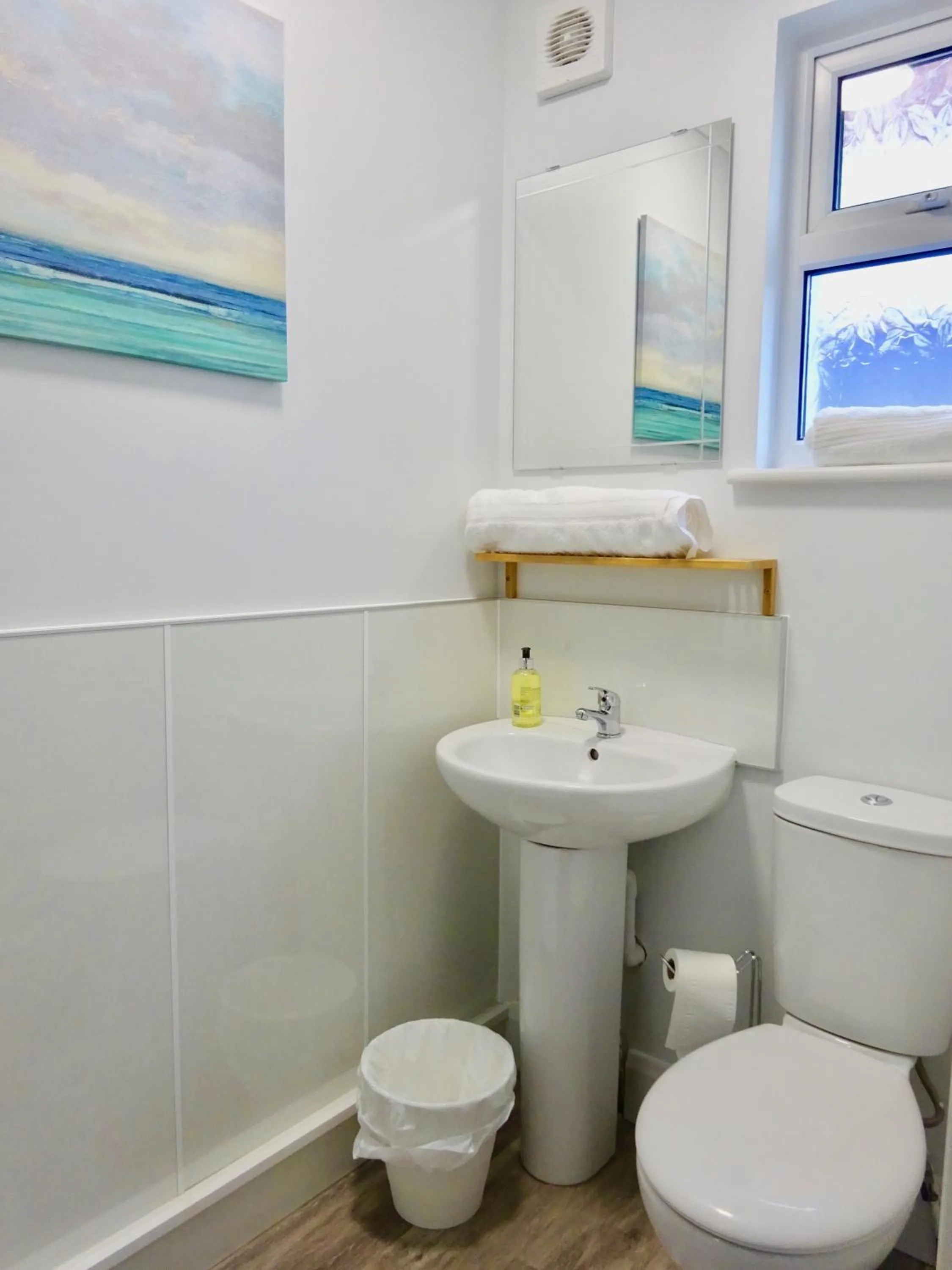 Bathroom in Reading Serviced Rooms