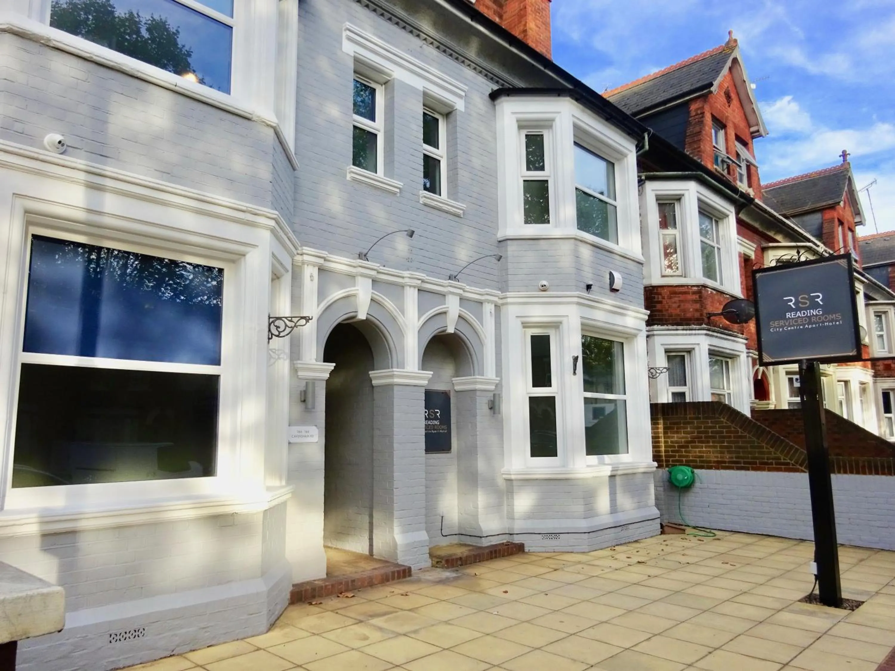 Property building in Reading Serviced Rooms