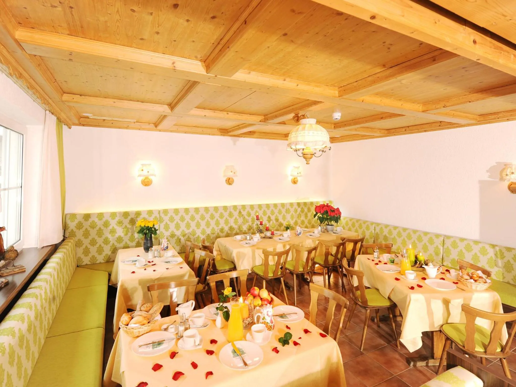 Restaurant/places to eat in Der Seebacherhof