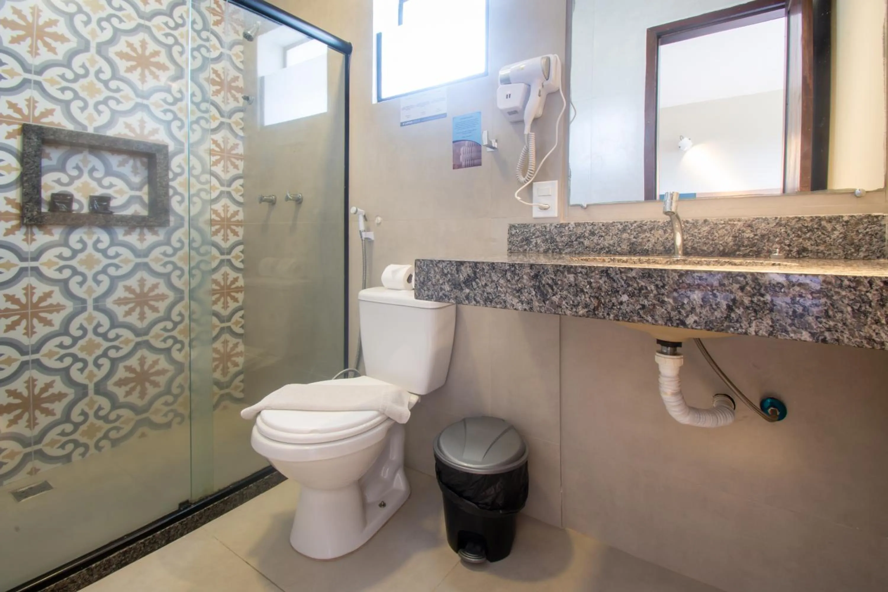 Shower in Pousada Gammel Dansk by Latitud Hoteles