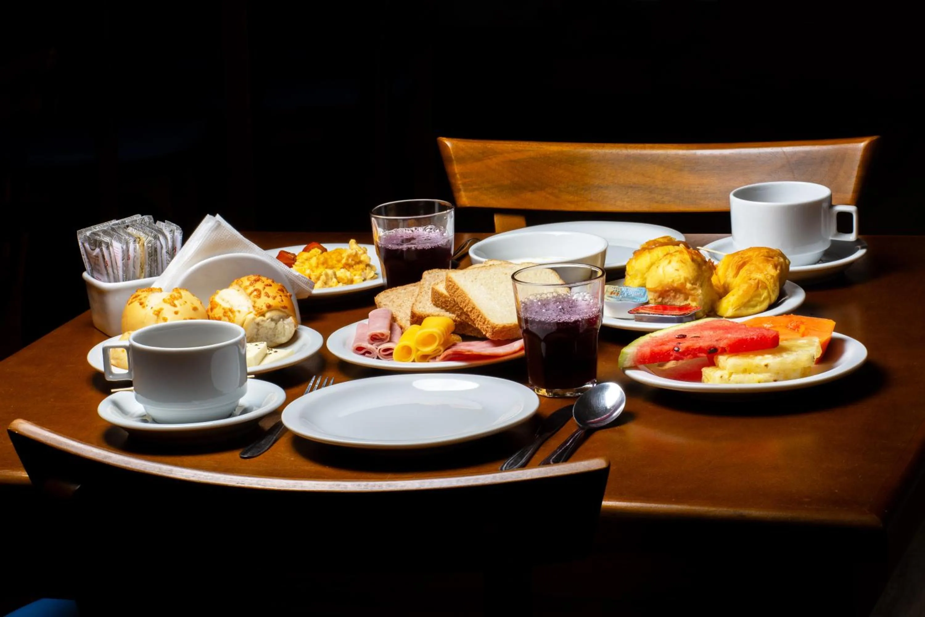 Food and drinks in Pousada Gammel Dansk by Latitud Hoteles