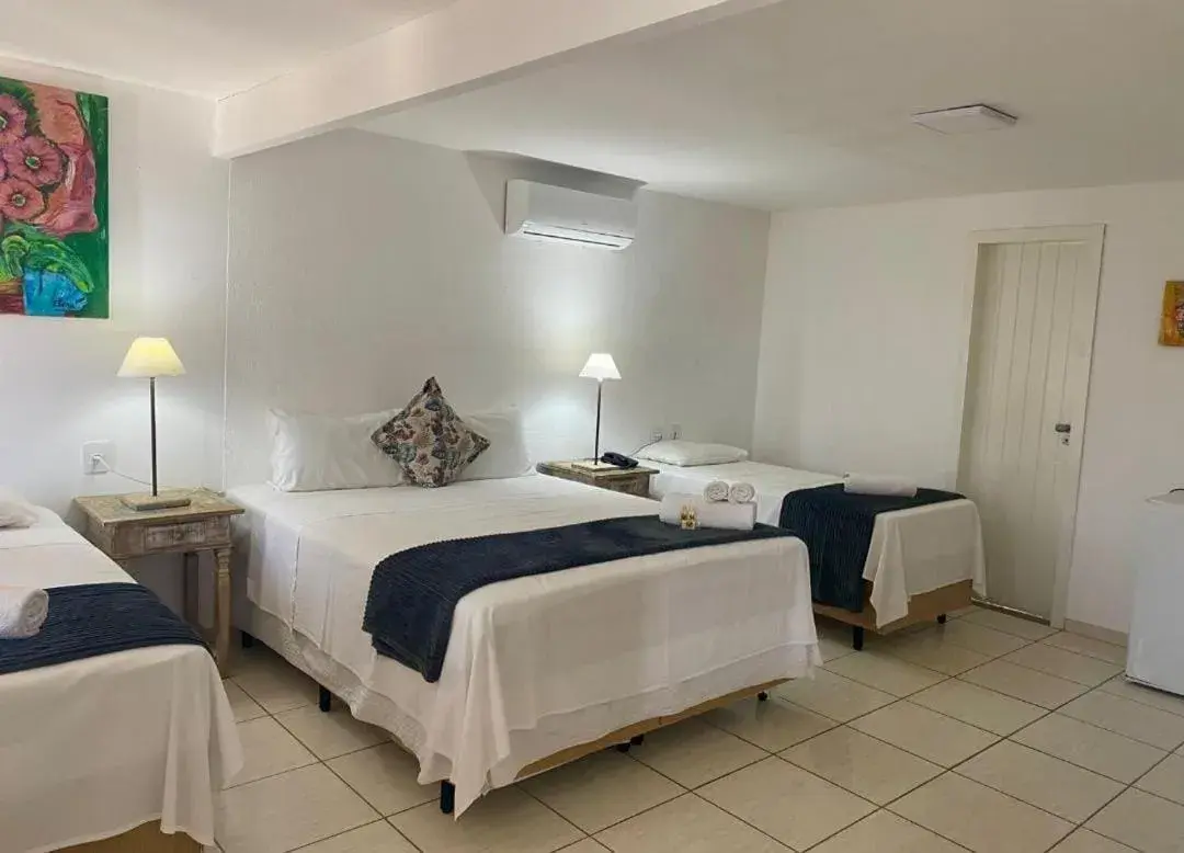 Comfort Quadruple Room in Hotel Pousada Casacolina Comfort Quadruple Room in Hotel Pousada Casacolina