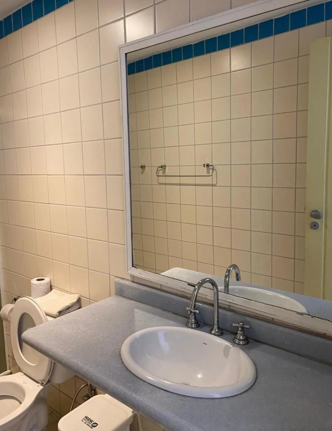 Bathroom in Hotel Pousada Casacolina