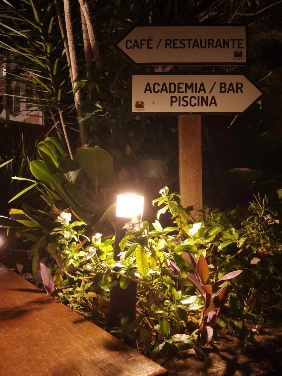 Property logo or sign in Hotel Pousada Casacolina