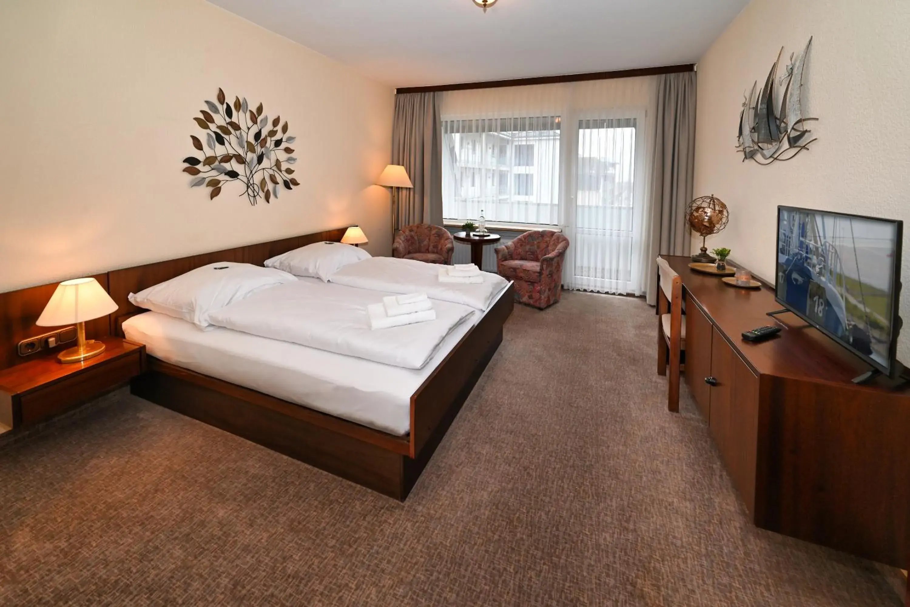 Double Room with Balcony and Partial Sea View - single occupancy in Strandhotel Salty Double Room with Balcony and Partial Sea View - single occupancy in Strandhotel Salty