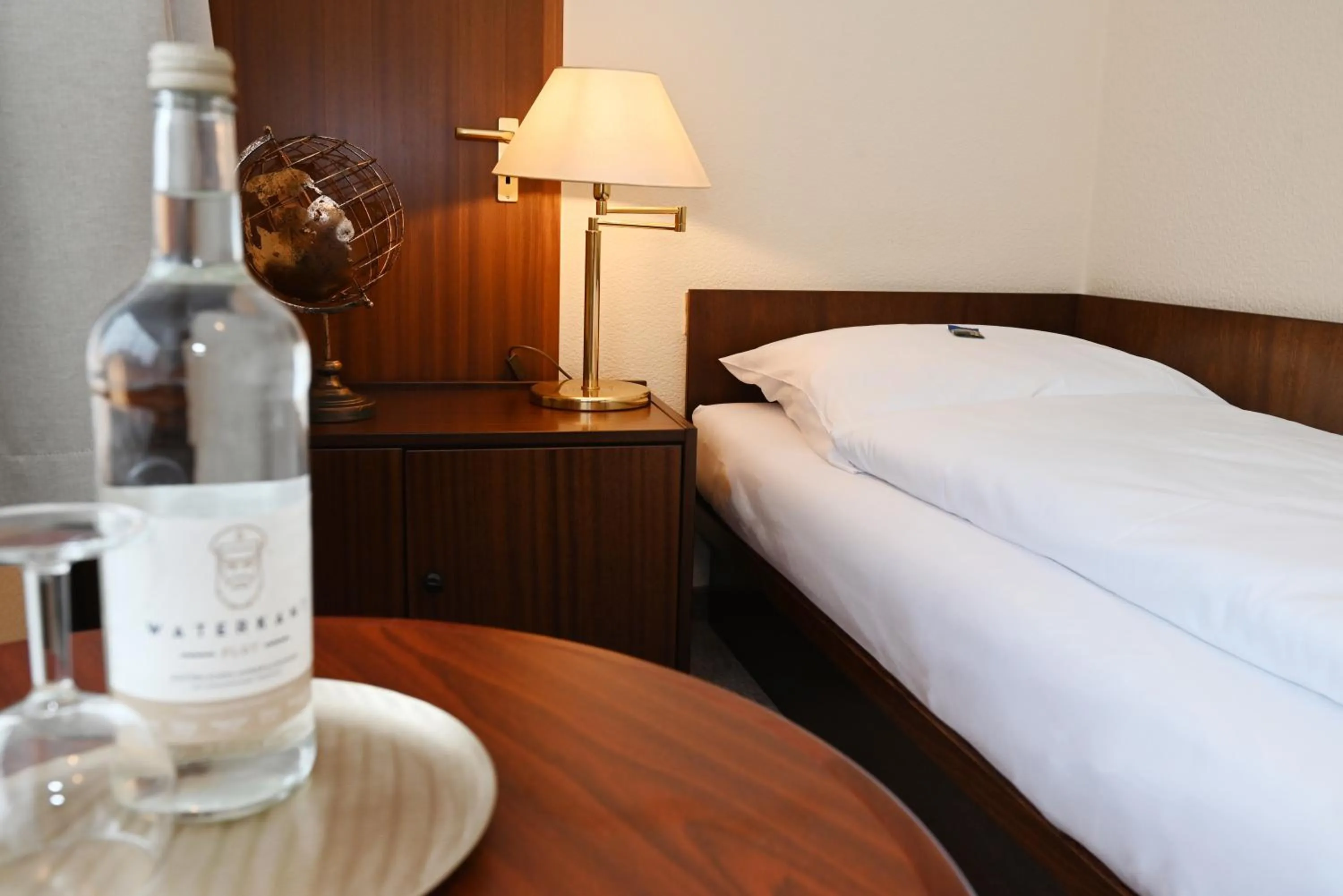 Photo of the whole room, Bed in Strandhotel Salty