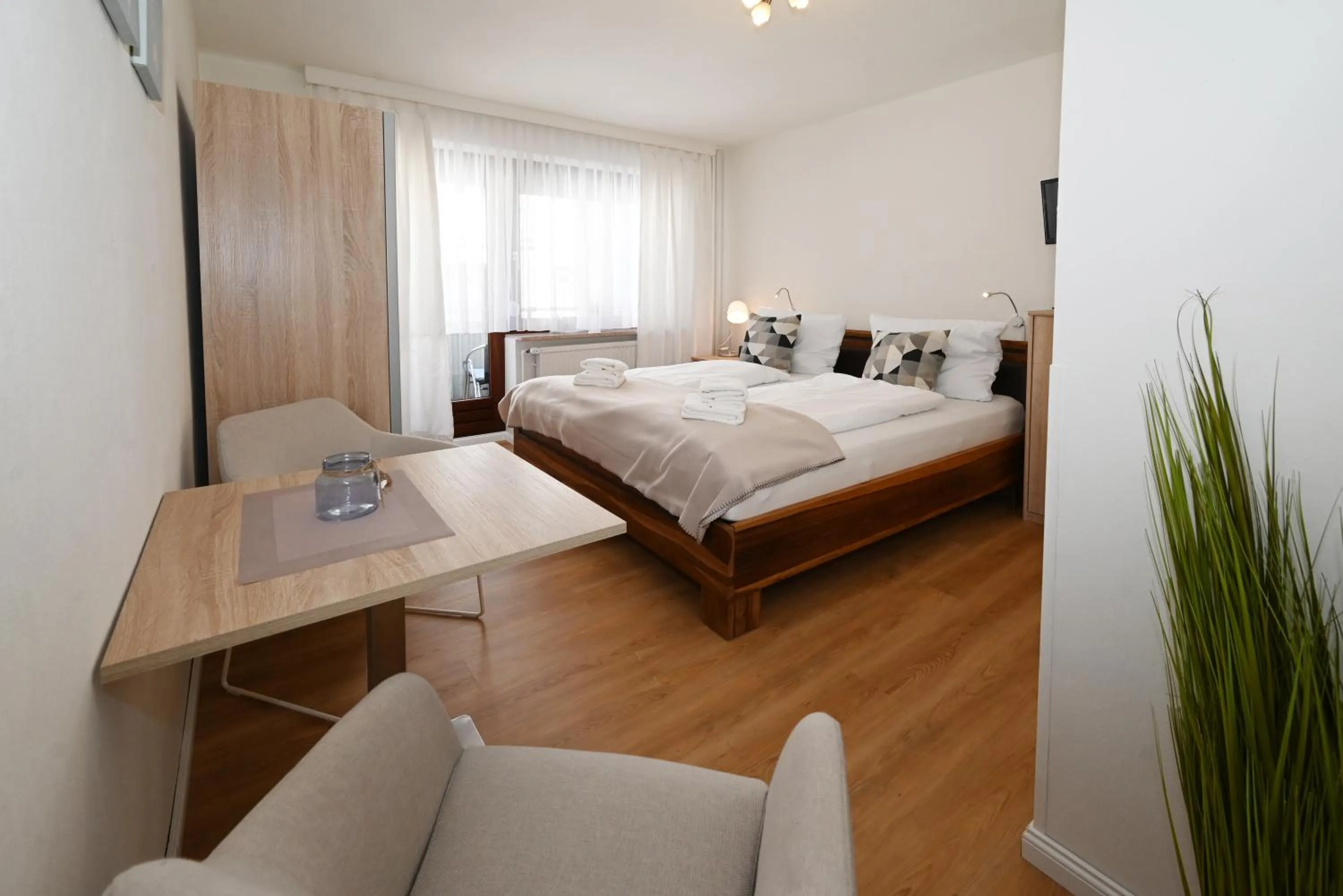 Bedroom, Bed in Strandhotel Salty