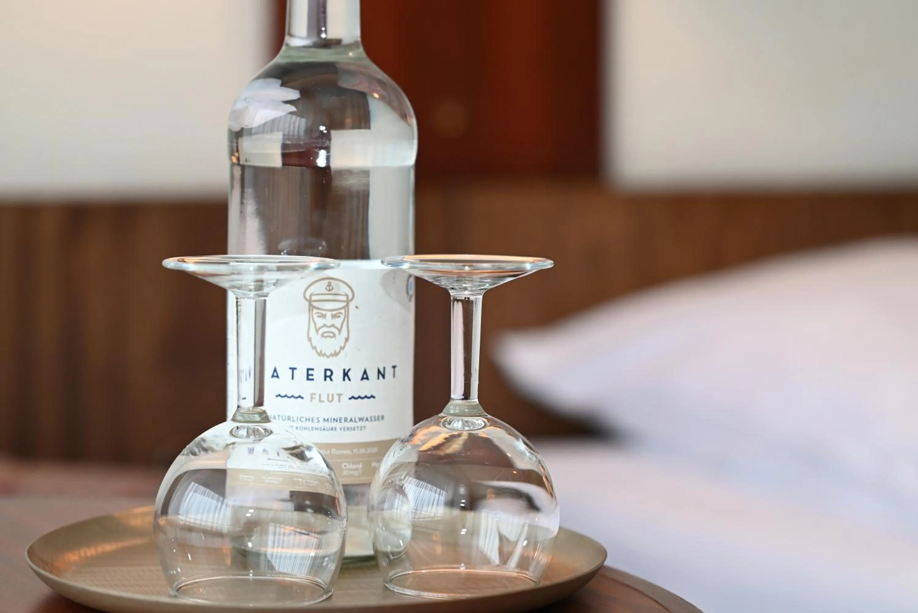 Drinks, Bed in Strandhotel Salty