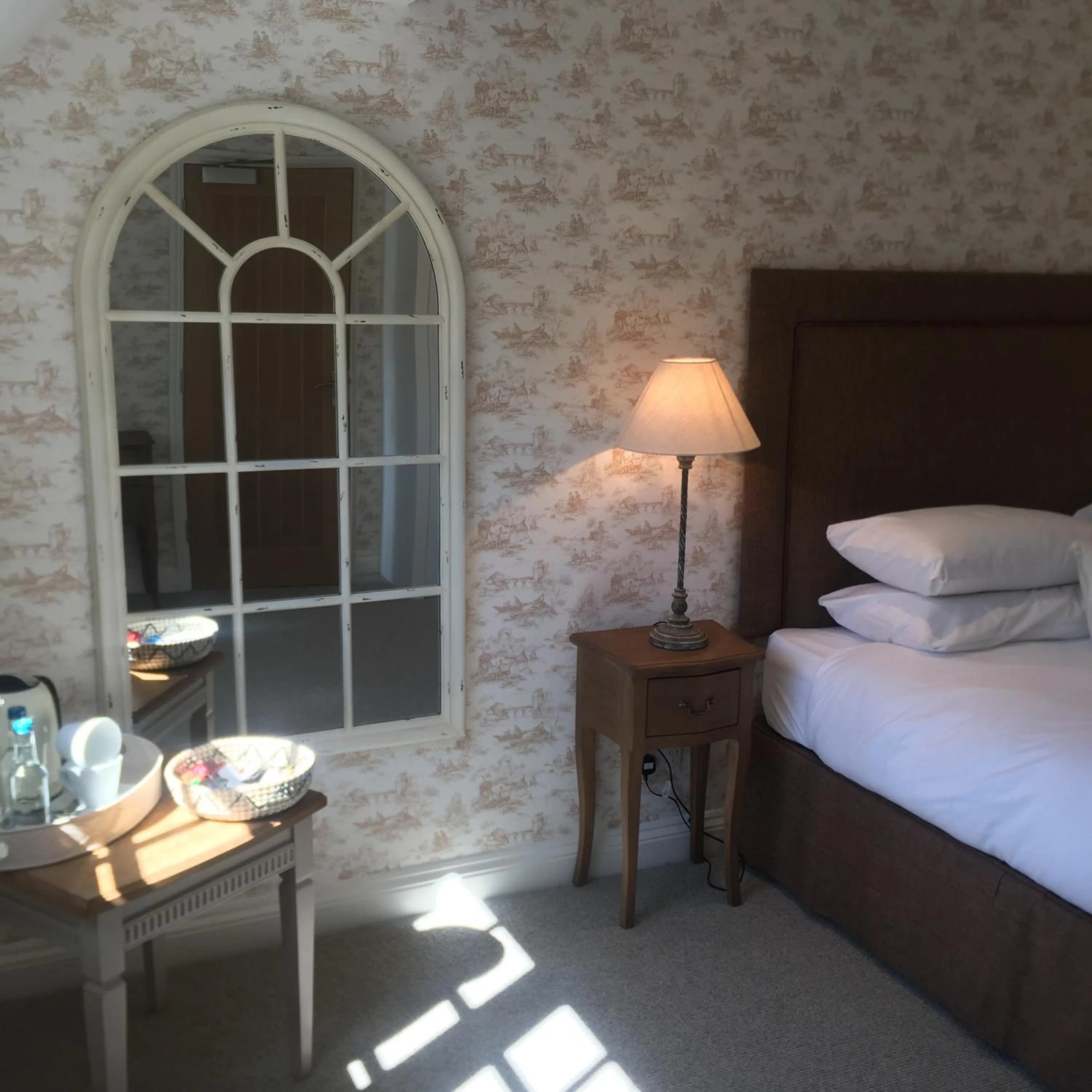 Bed in The George Great Oxendon