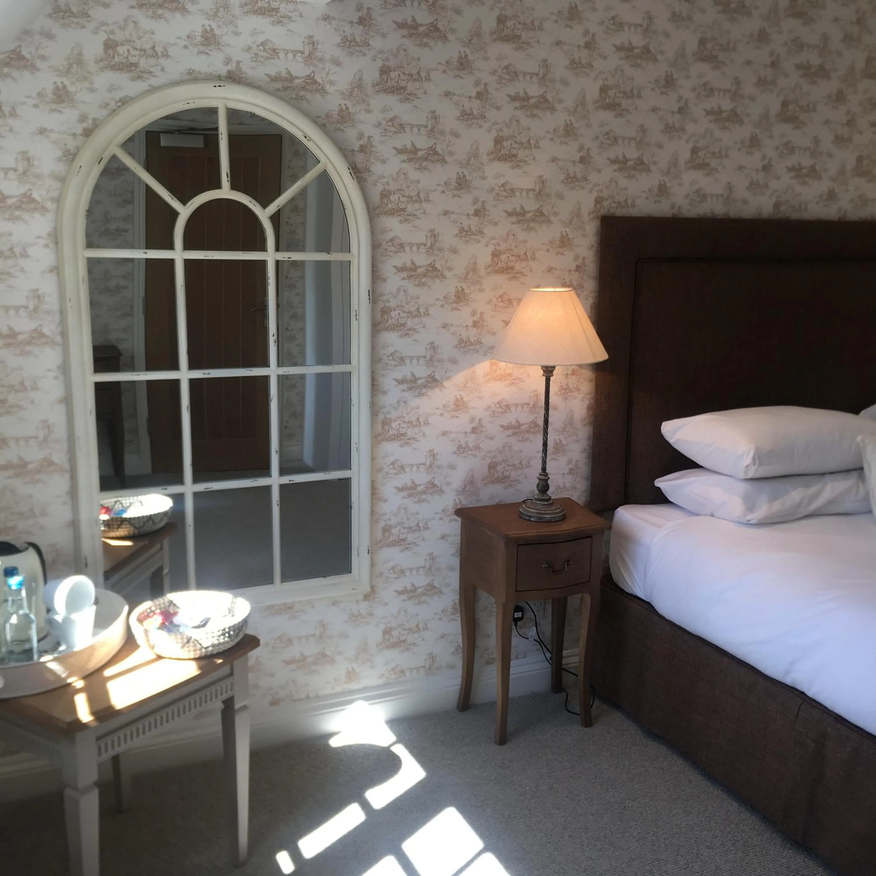 Bed in The George Great Oxendon