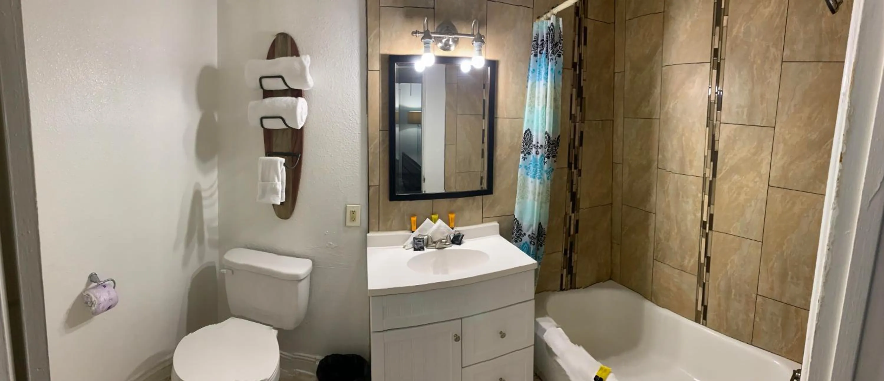 Bathroom in Desert Hills Motel