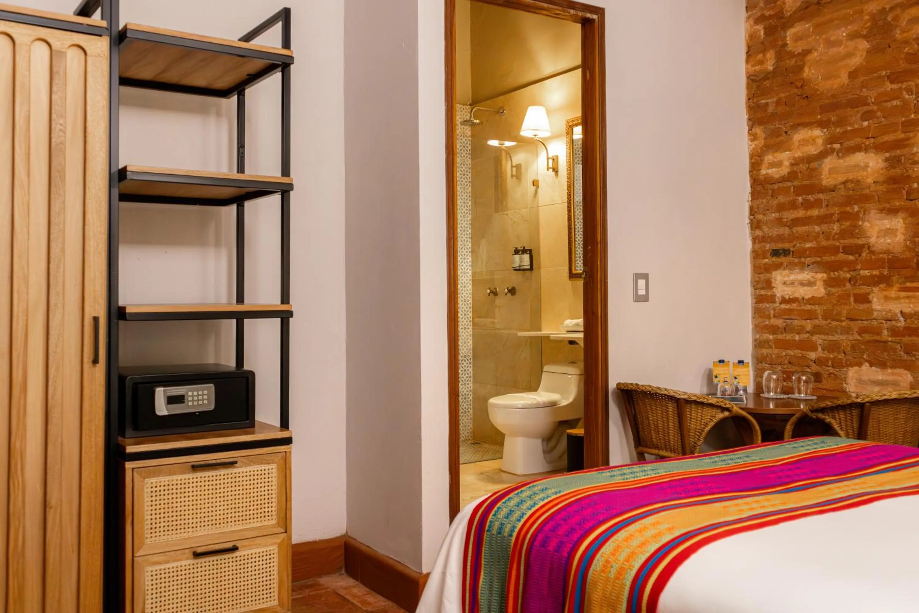 Toilet, Bed in Hotel Bantu by Faranda Boutique, a member of Radisson Individuals