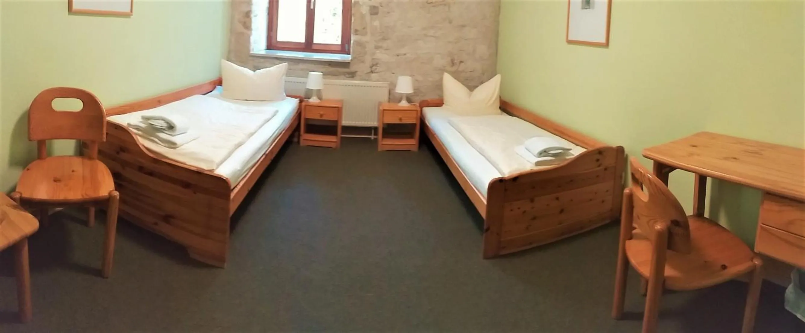 Bed in Hotel Gasthaus Weisser Mönch