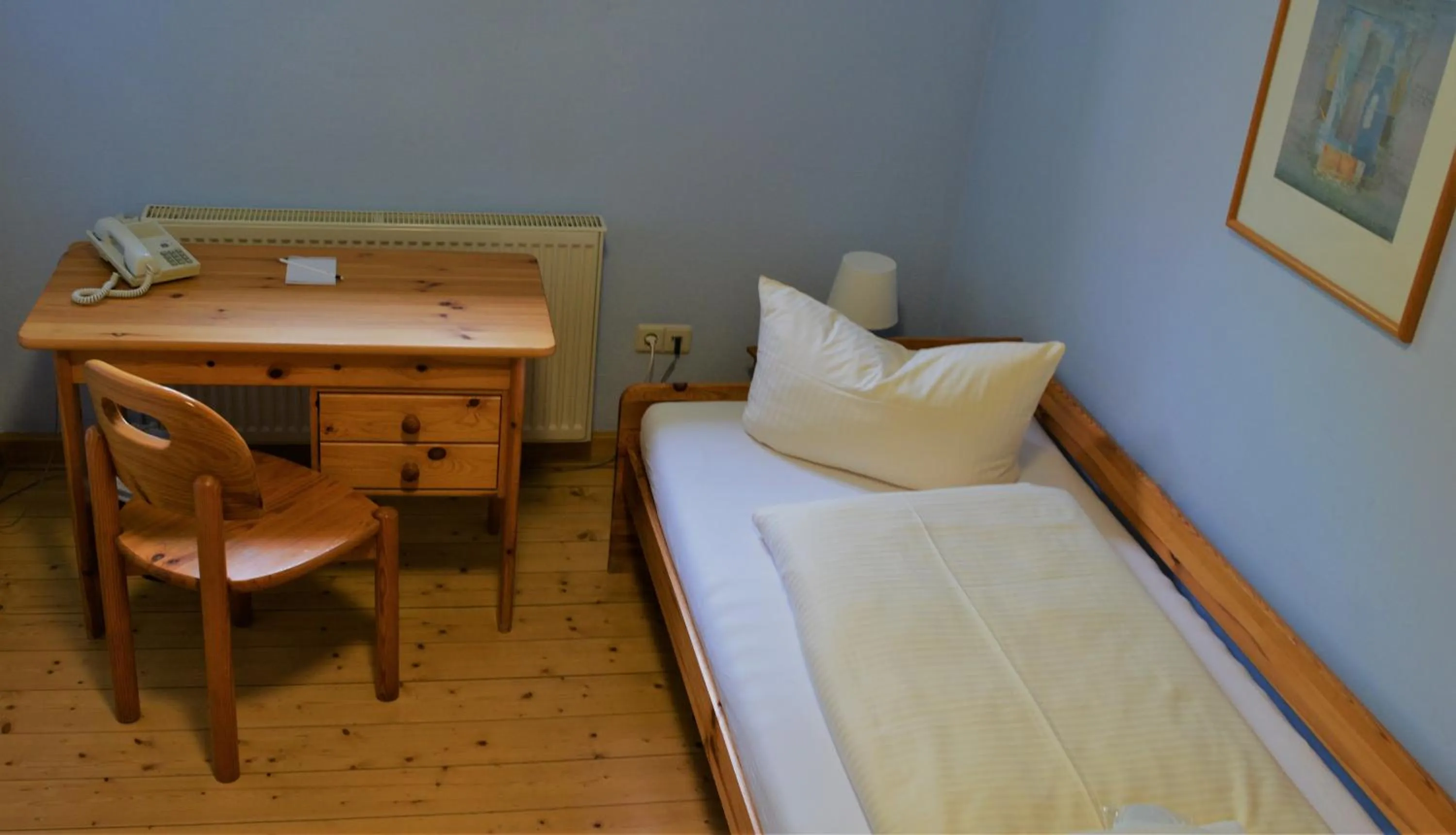 Bed in Hotel Gasthaus Weisser Mönch