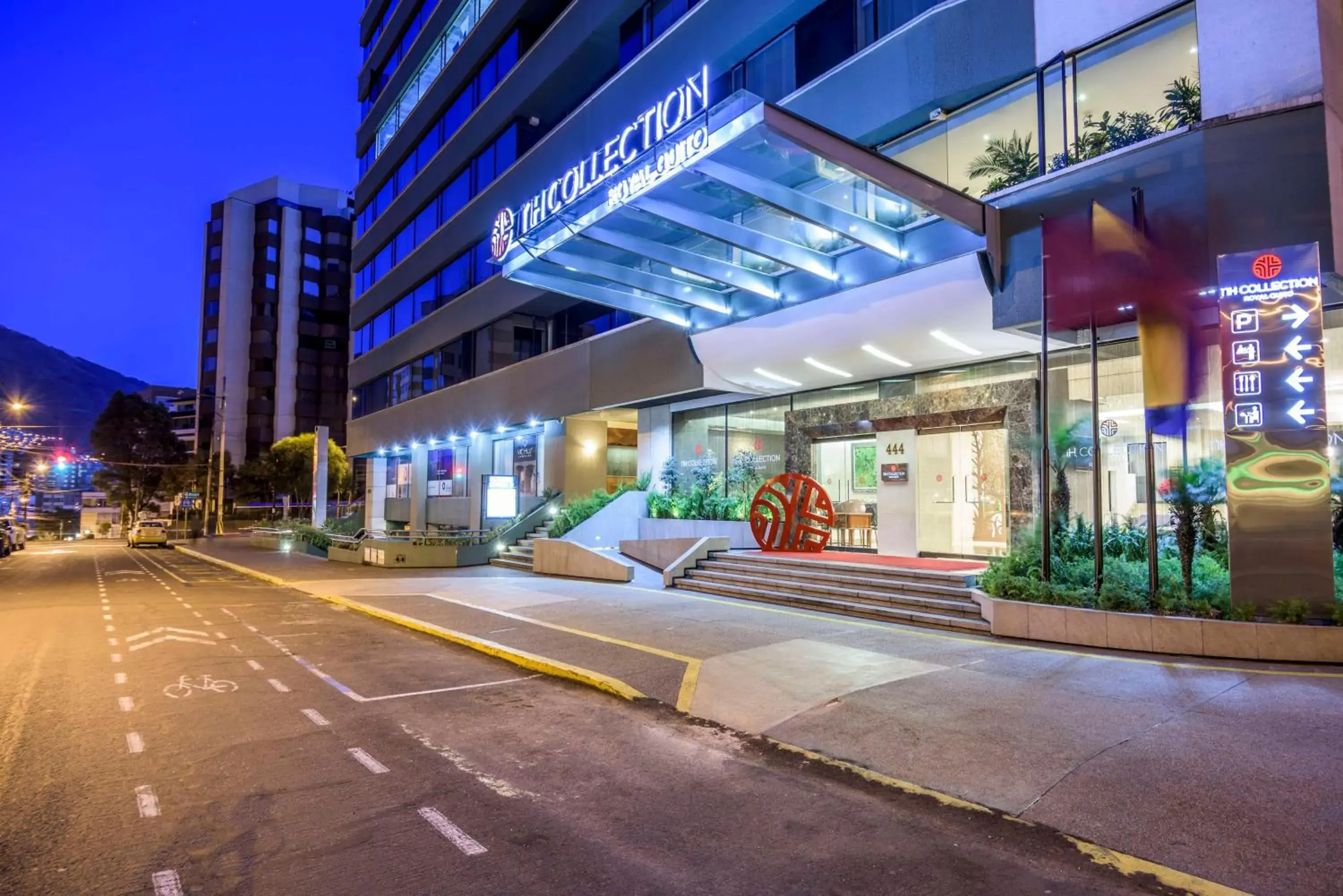 Property building in NH Collection Quito Royal Property building in NH Collection Quito Royal