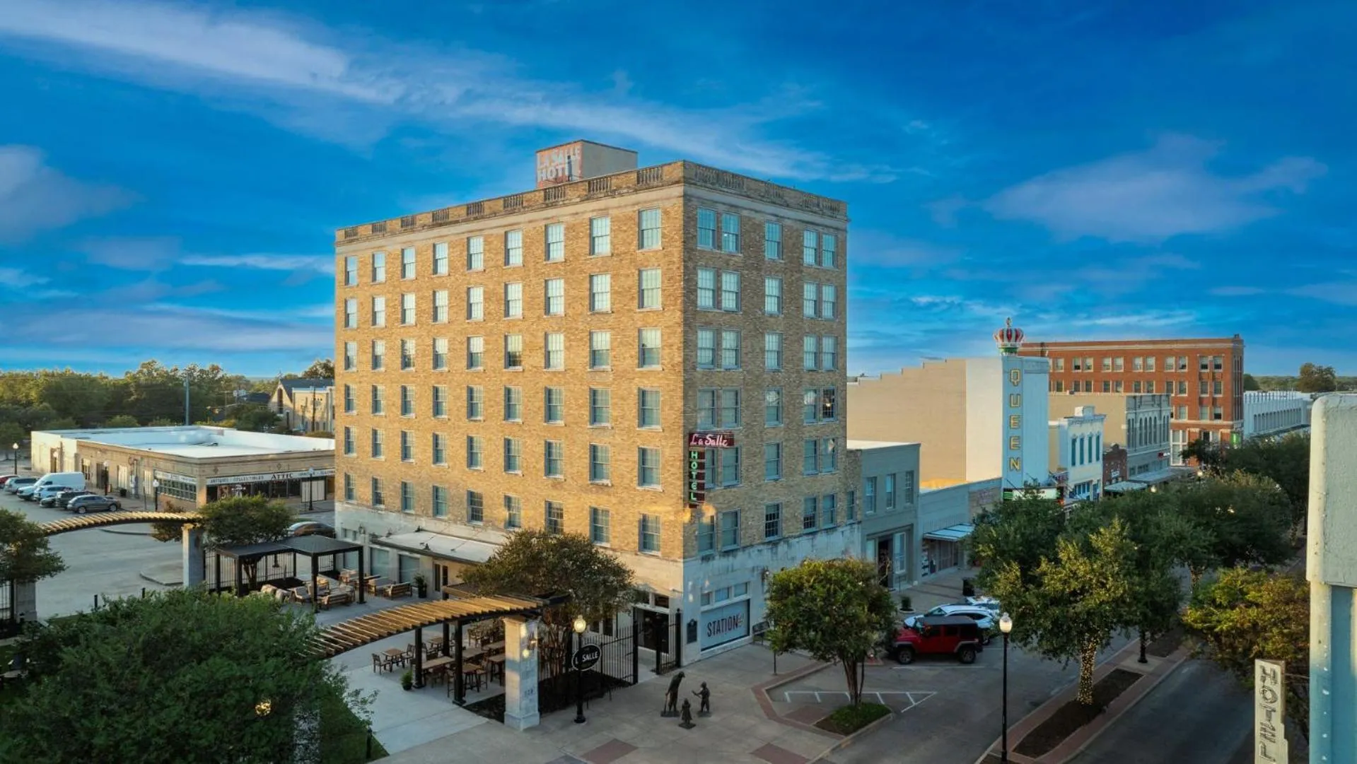 The LaSalle Hotel, Bryan College Station, a Tribute Portfolio Hotel