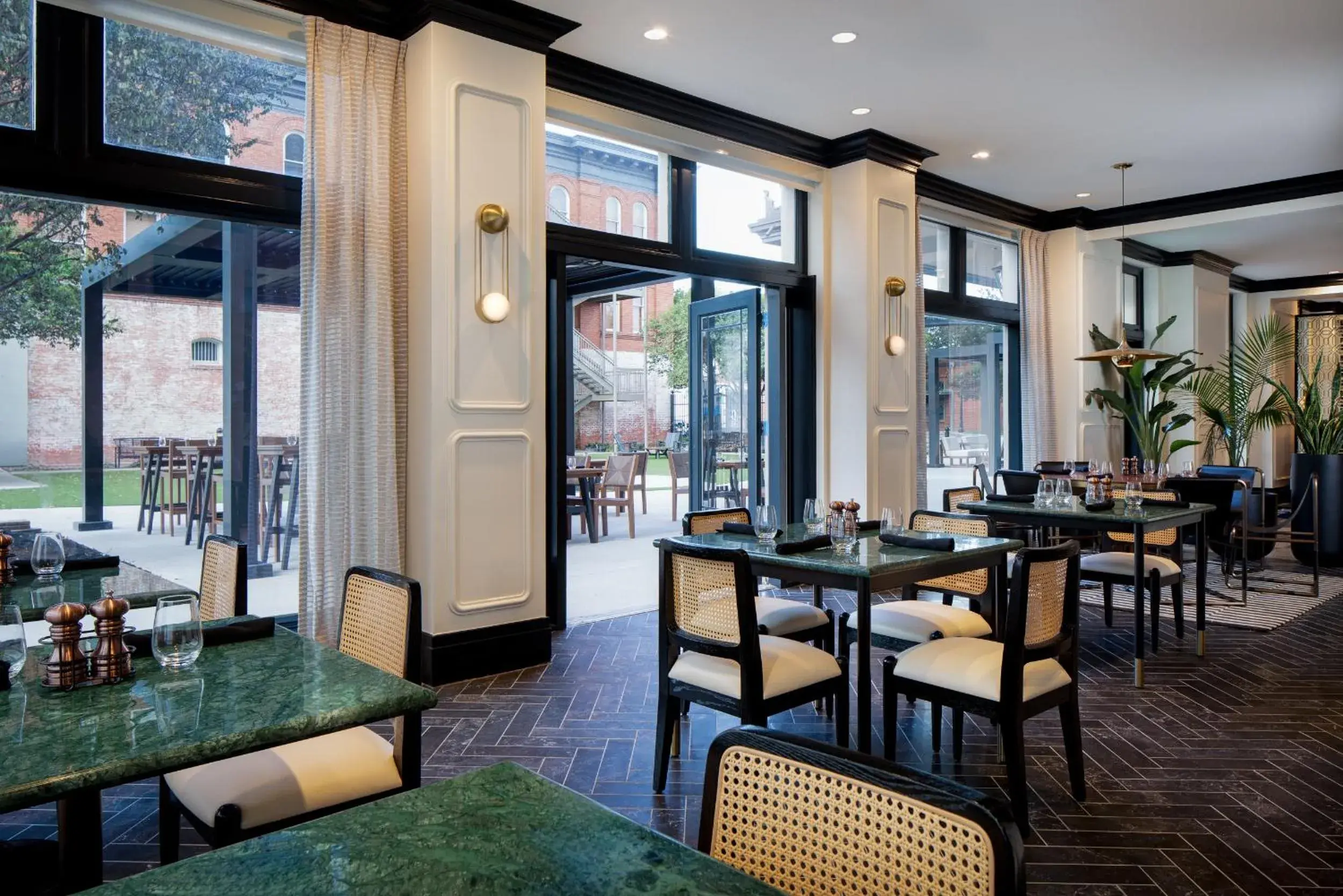 The LaSalle Hotel, Bryan College Station, a Tribute Portfolio Hotel The LaSalle Hotel, Bryan College Station, a Tribute Portfolio Hotel