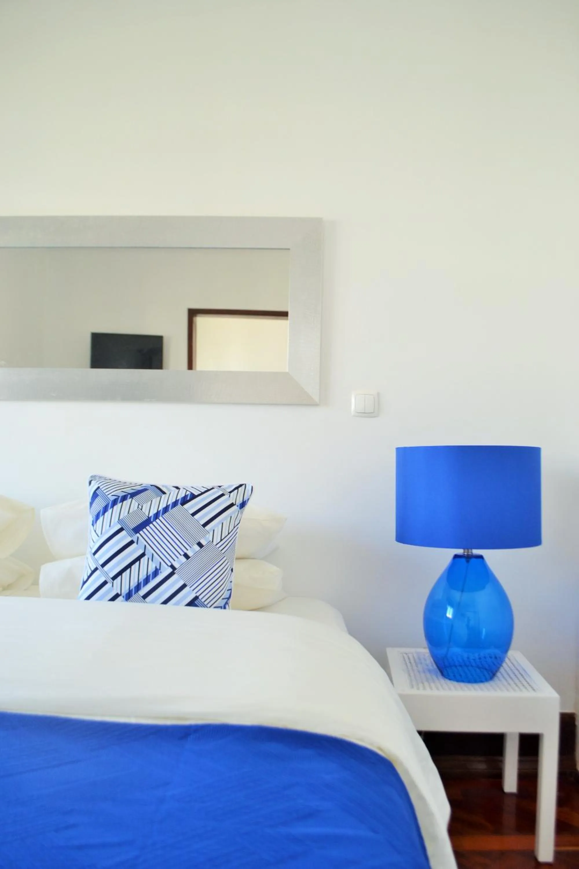 Bedroom, Bed in Feeling Eduardo VII