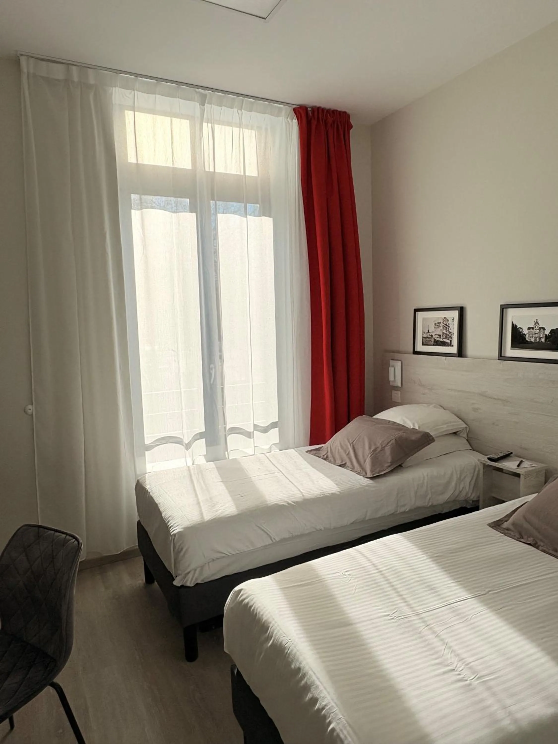 Bedroom, Bed in Hôtel La Fabrique