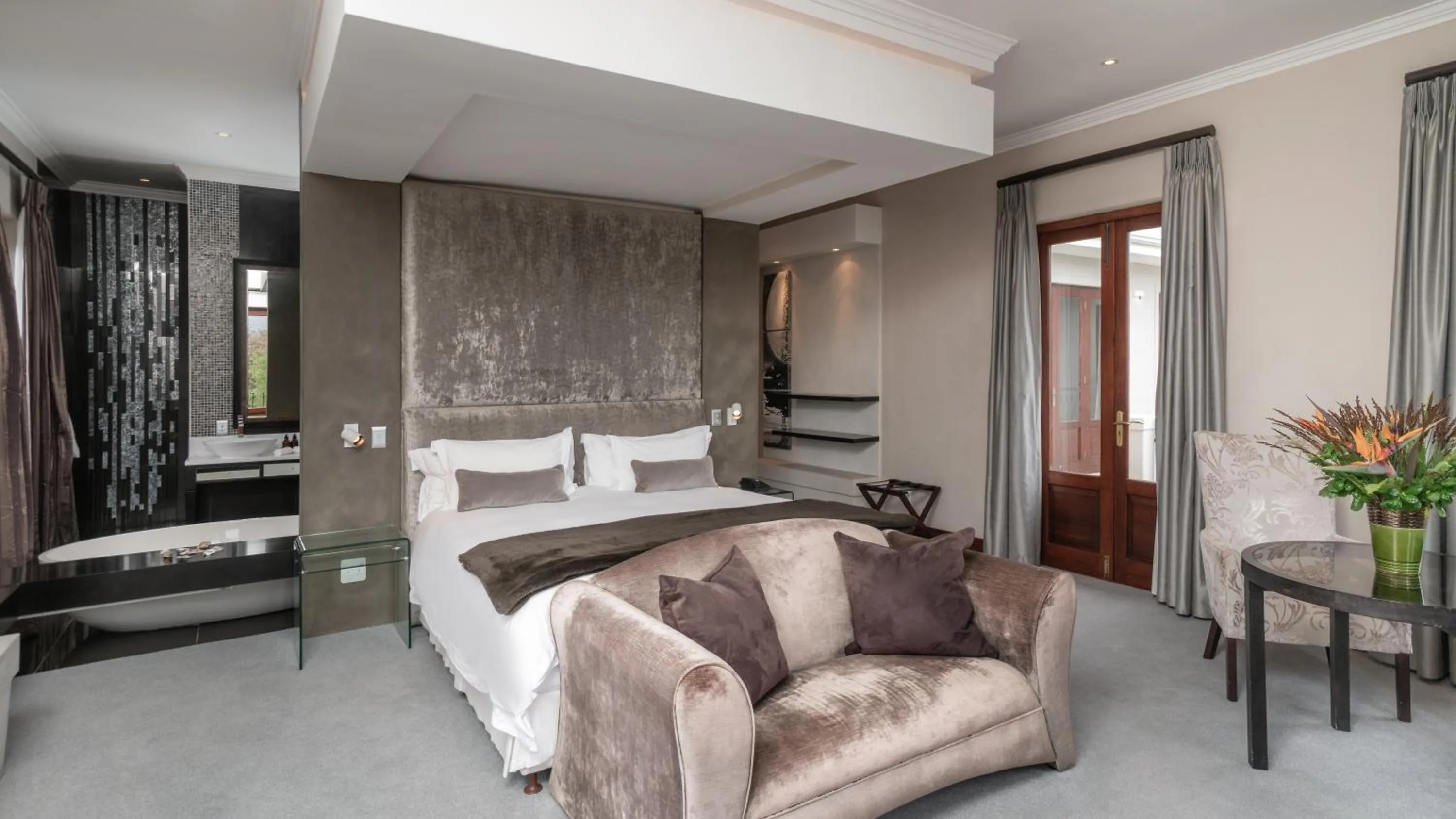 Nova Constantia Boutique Residence