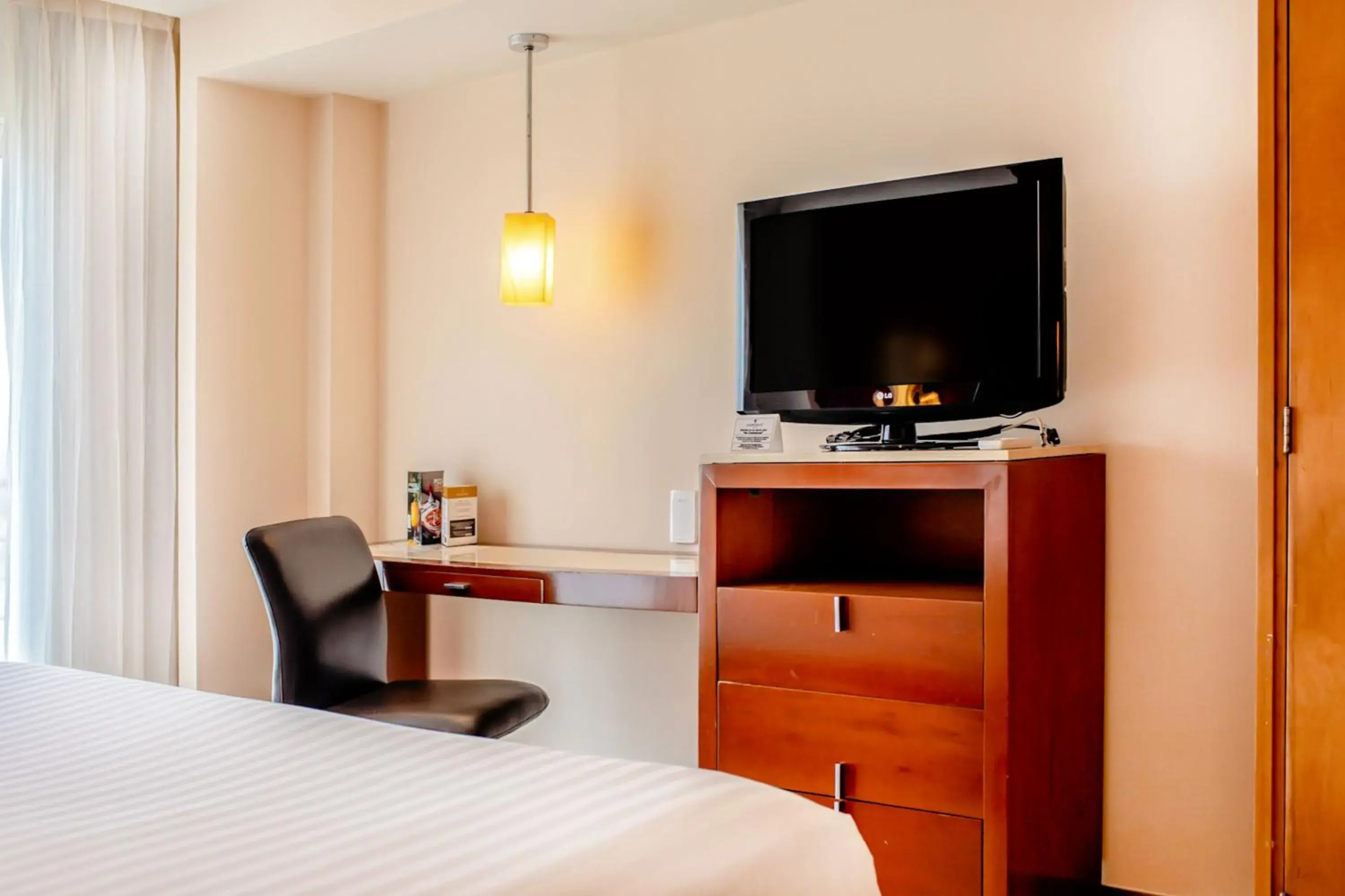 Superior King Room in Emporio Veracruz Superior King Room in Emporio Veracruz