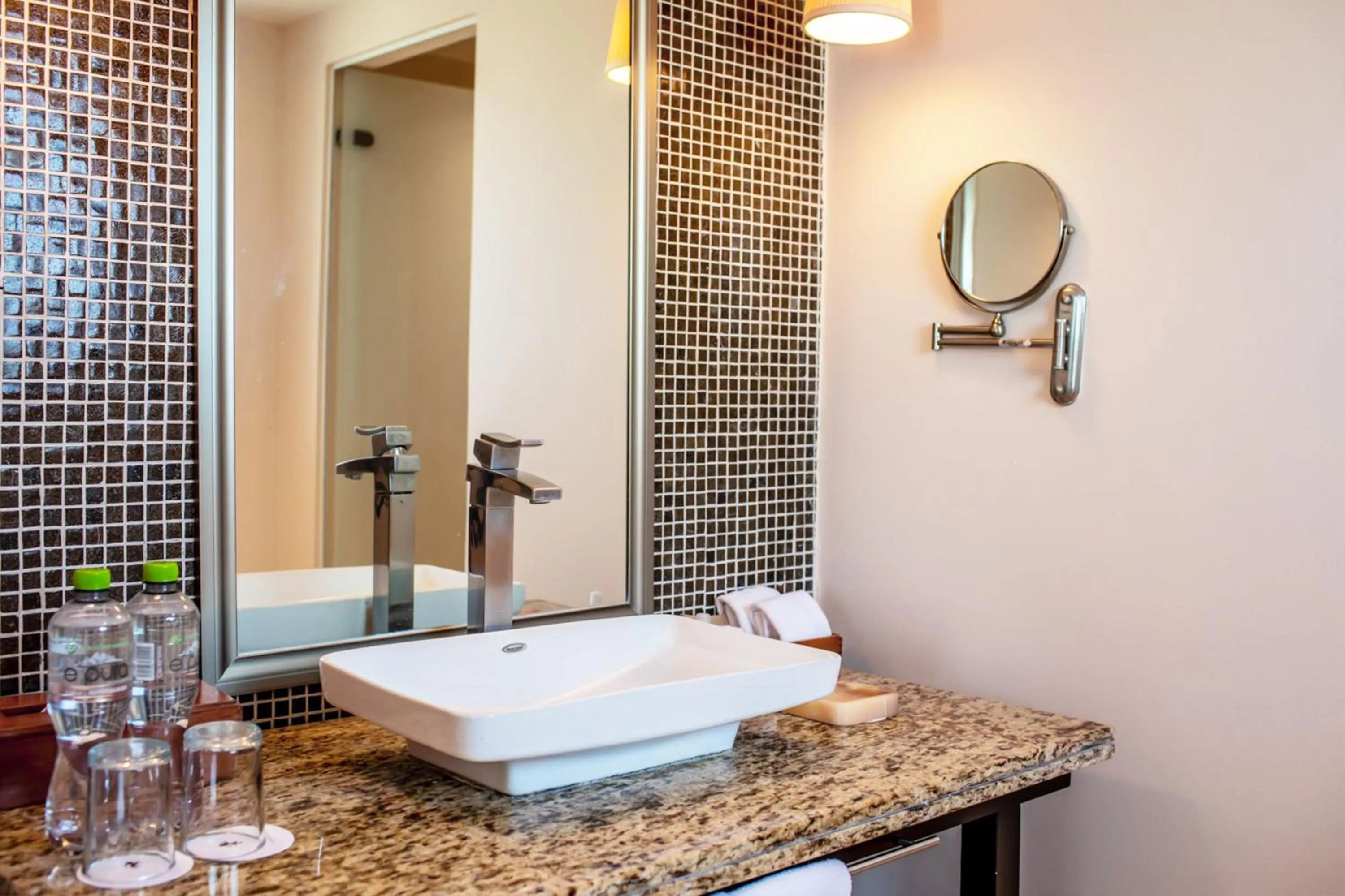 Bathroom in Emporio Veracruz