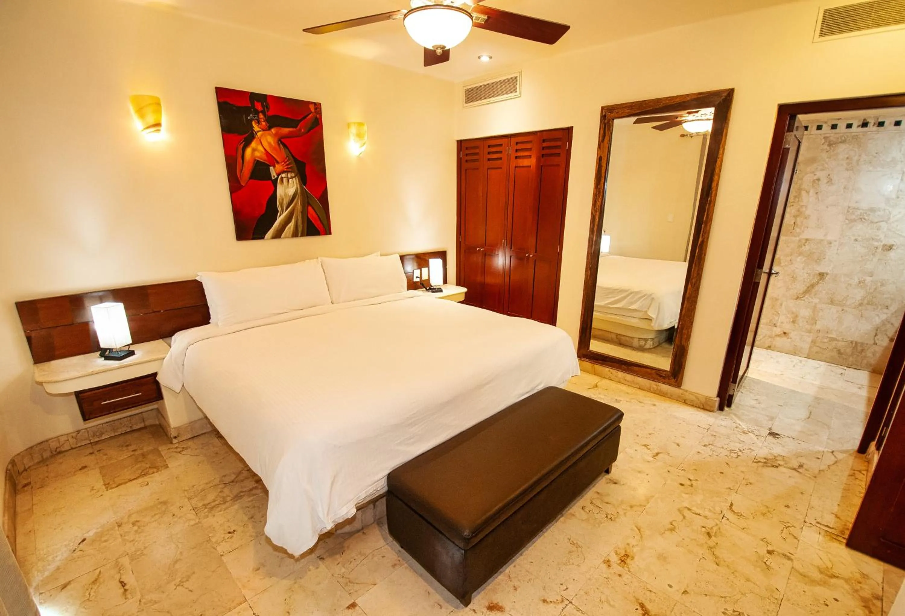 Bed in Maya Villa Condo Hotel and Beachclub