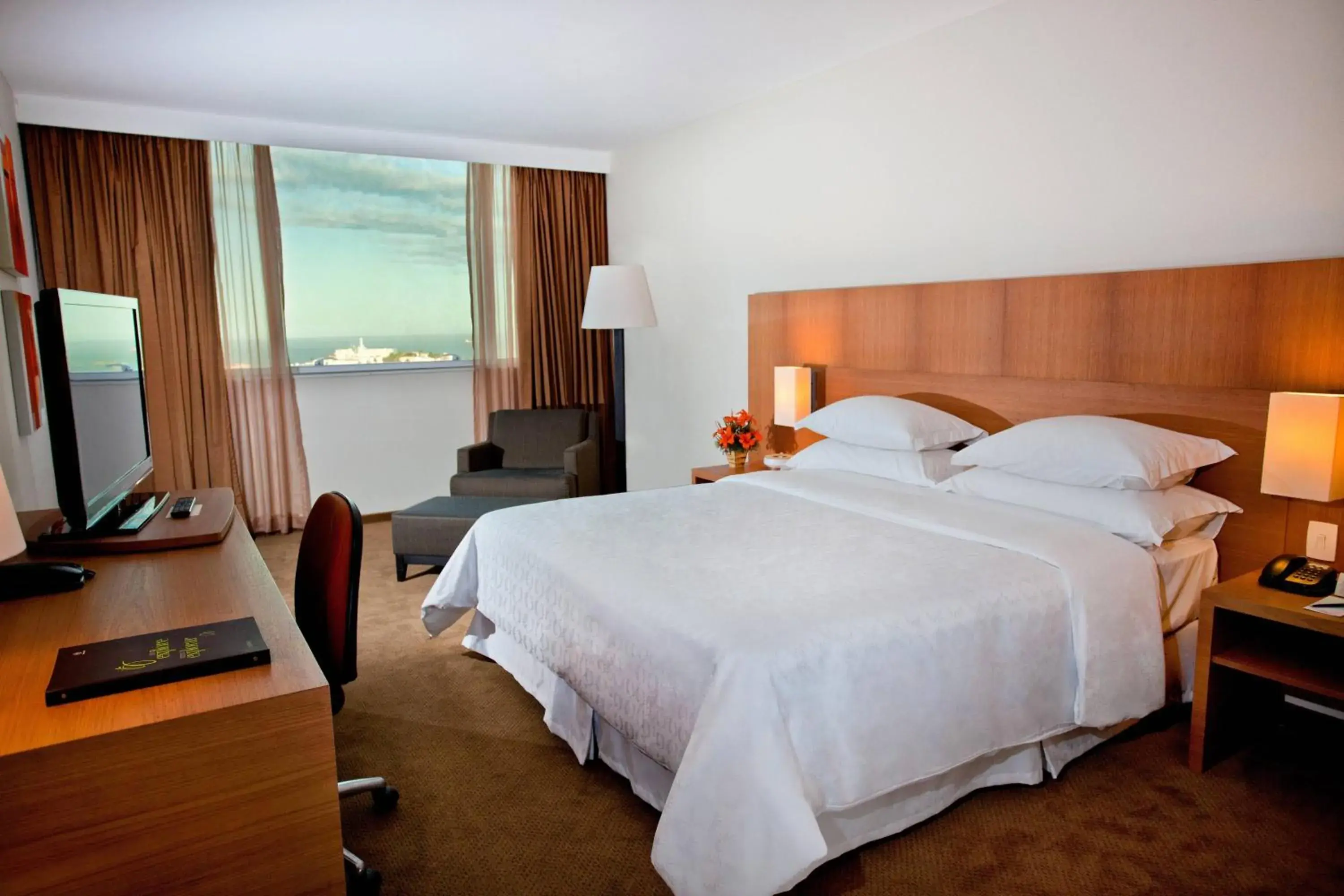 EXECUTIVE CLUB, Club level, Guest room, 1 Double Bed, Ocean view in Sheraton Vitoria EXECUTIVE CLUB, Club level, Guest room, 1 Double Bed, Ocean view in Sheraton Vitoria