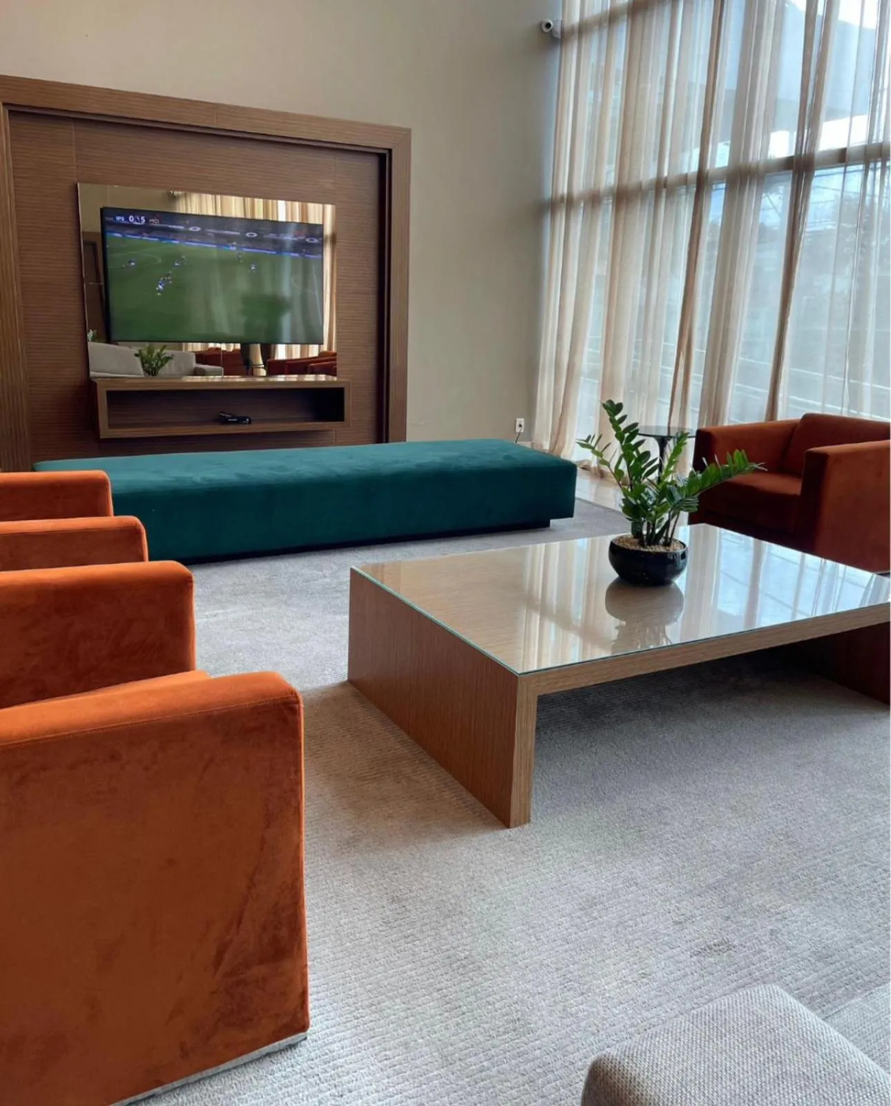 Property building in Sheraton Vitoria