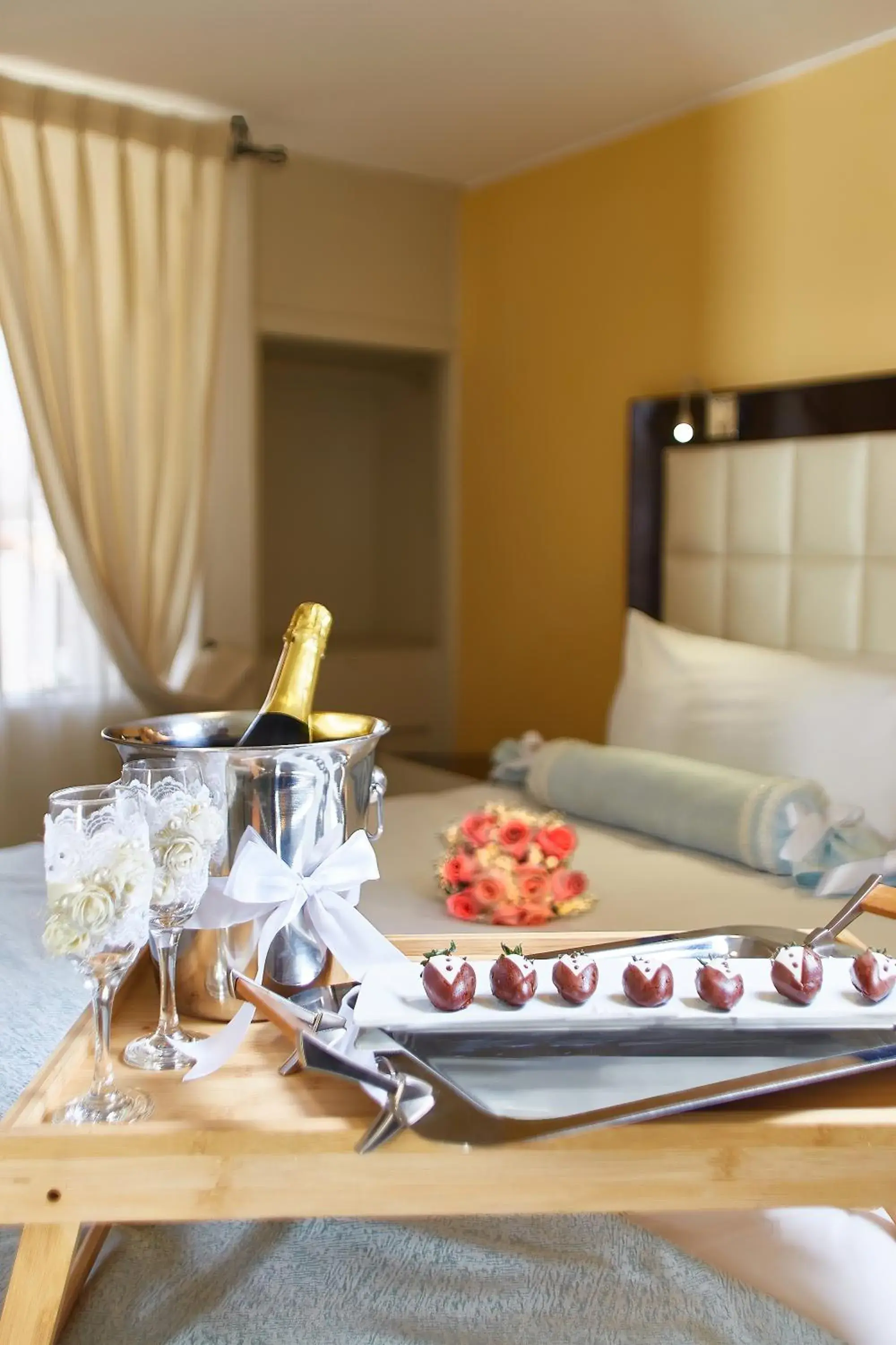 Food and drinks, Bed in Natura Inn Hotel Food and drinks, Bed in Natura Inn Hotel