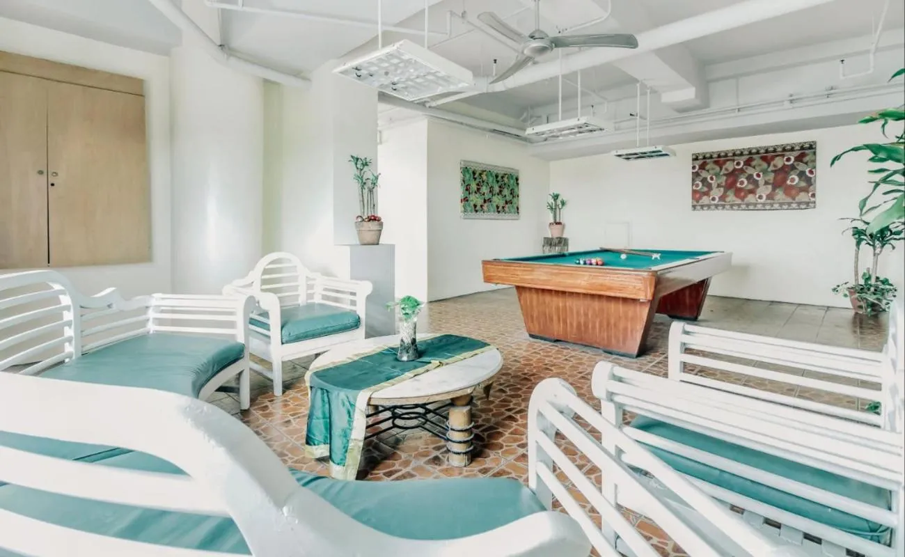 Billiard in Greenhills Elan Hotel Modern - Newly Renovated