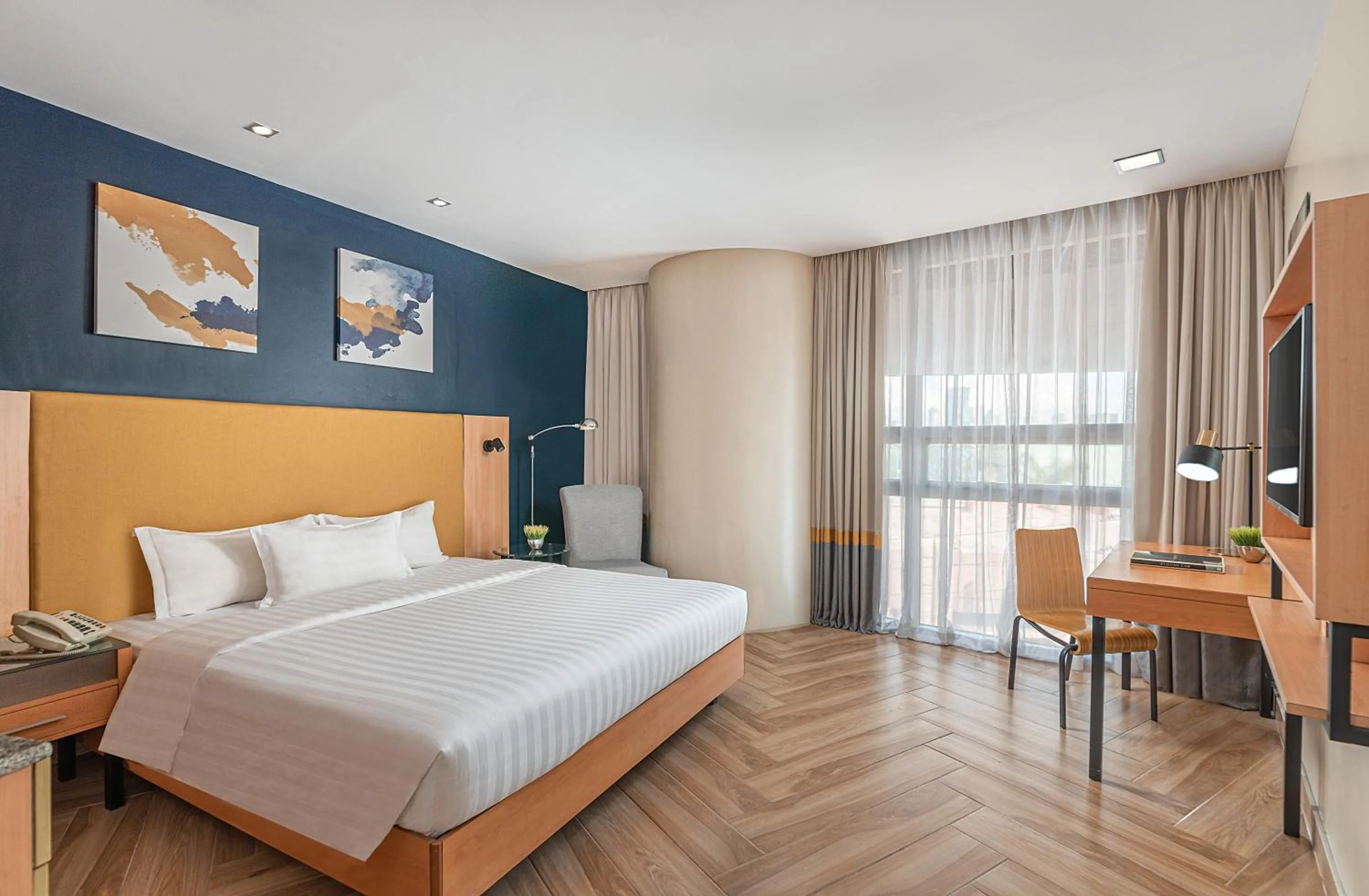 Bed in Greenhills Elan Hotel Modern - Newly Renovated