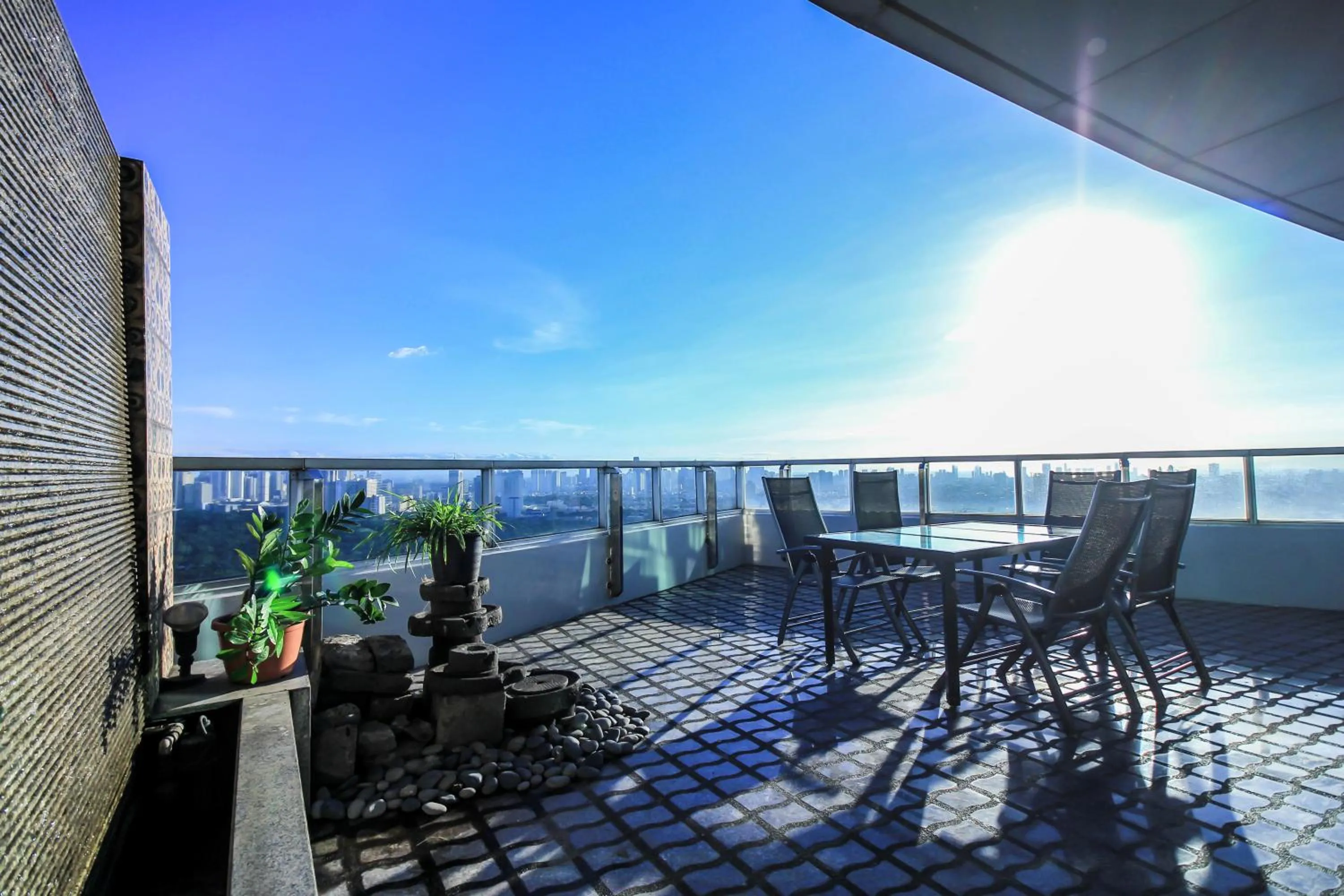 Balcony/Terrace in Greenhills Elan Hotel Modern - Newly Renovated