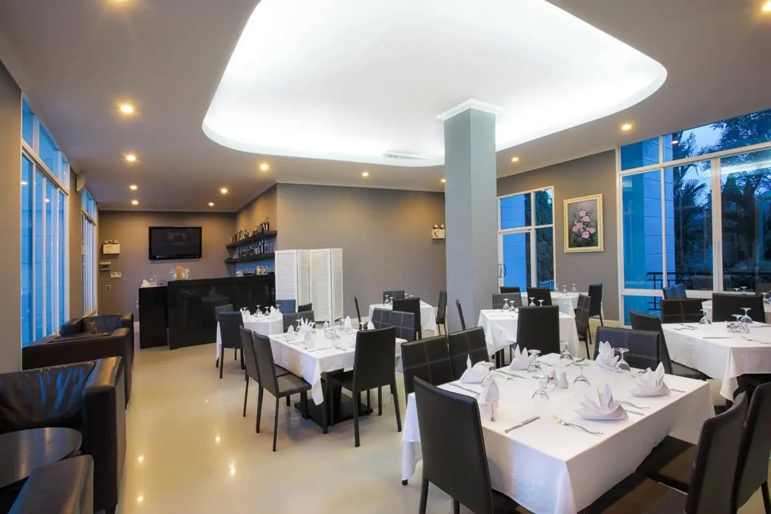 Restaurant/places to eat in La Vie En Rose - SHA Plus Restaurant/places to eat in La Vie En Rose - SHA Plus