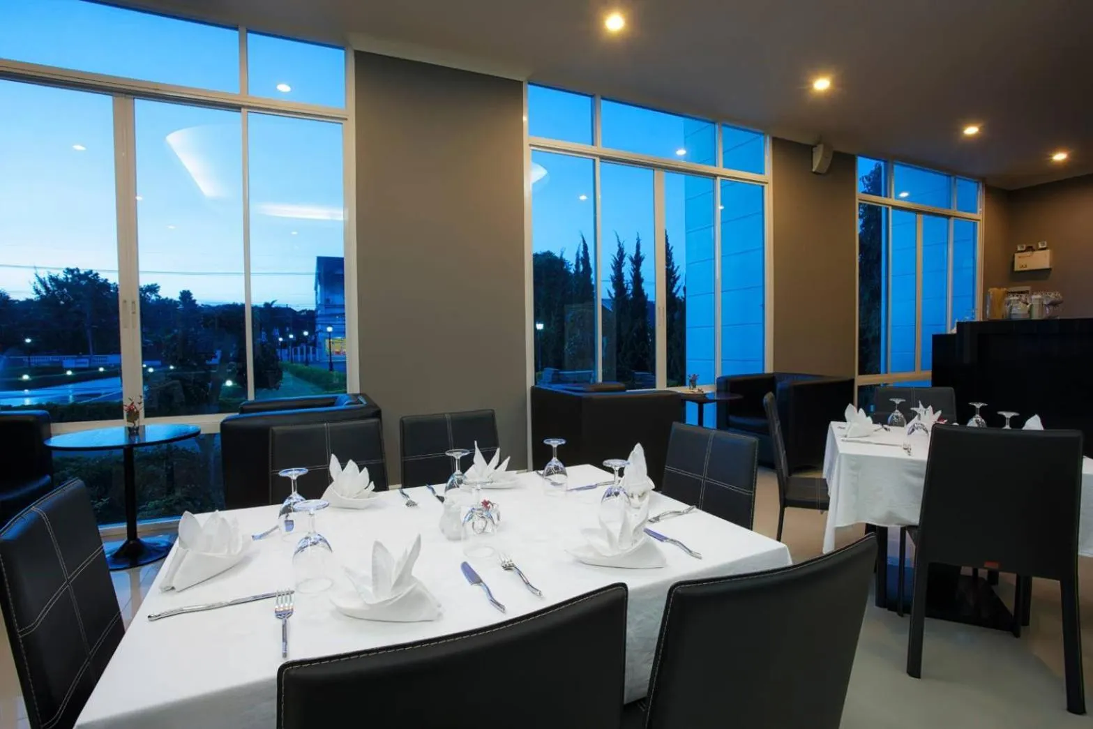 Restaurant/places to eat in La Vie En Rose - SHA Plus