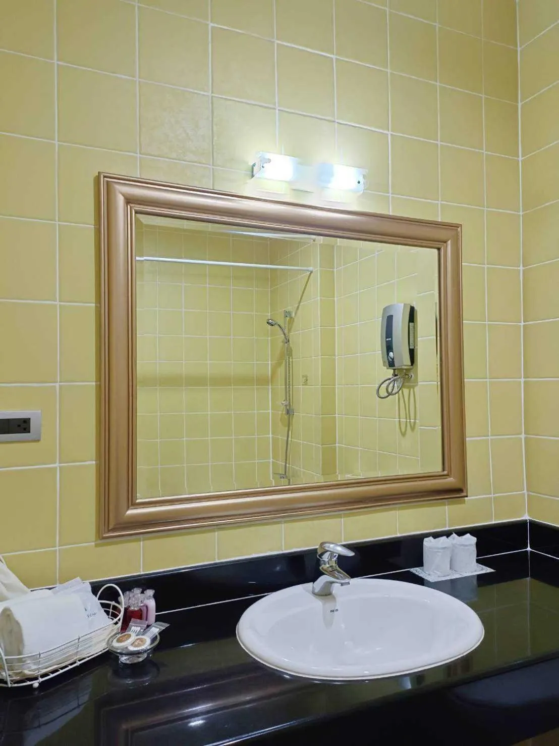 Bathroom in La Vie En Rose - SHA Plus