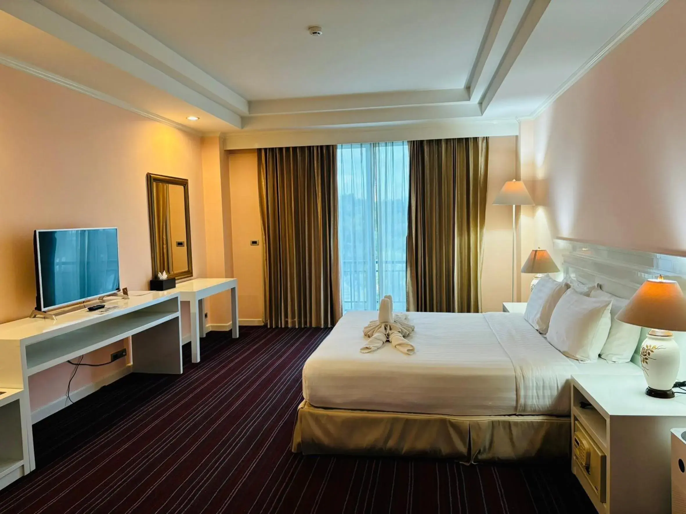 Bedroom, Bed in La Vie En Rose - SHA Plus Bedroom, Bed in La Vie En Rose - SHA Plus