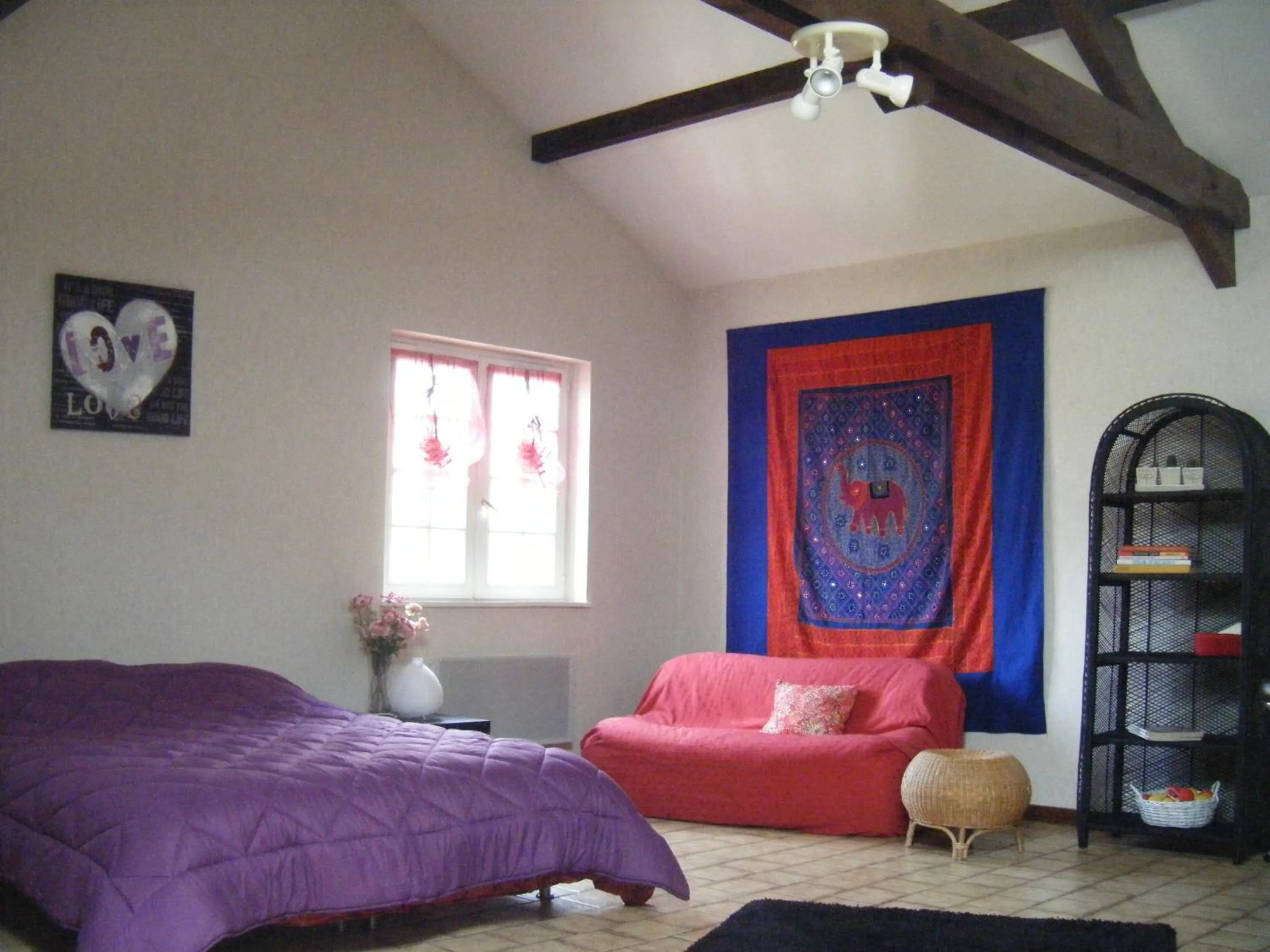 Other, Bed in Les Lutins