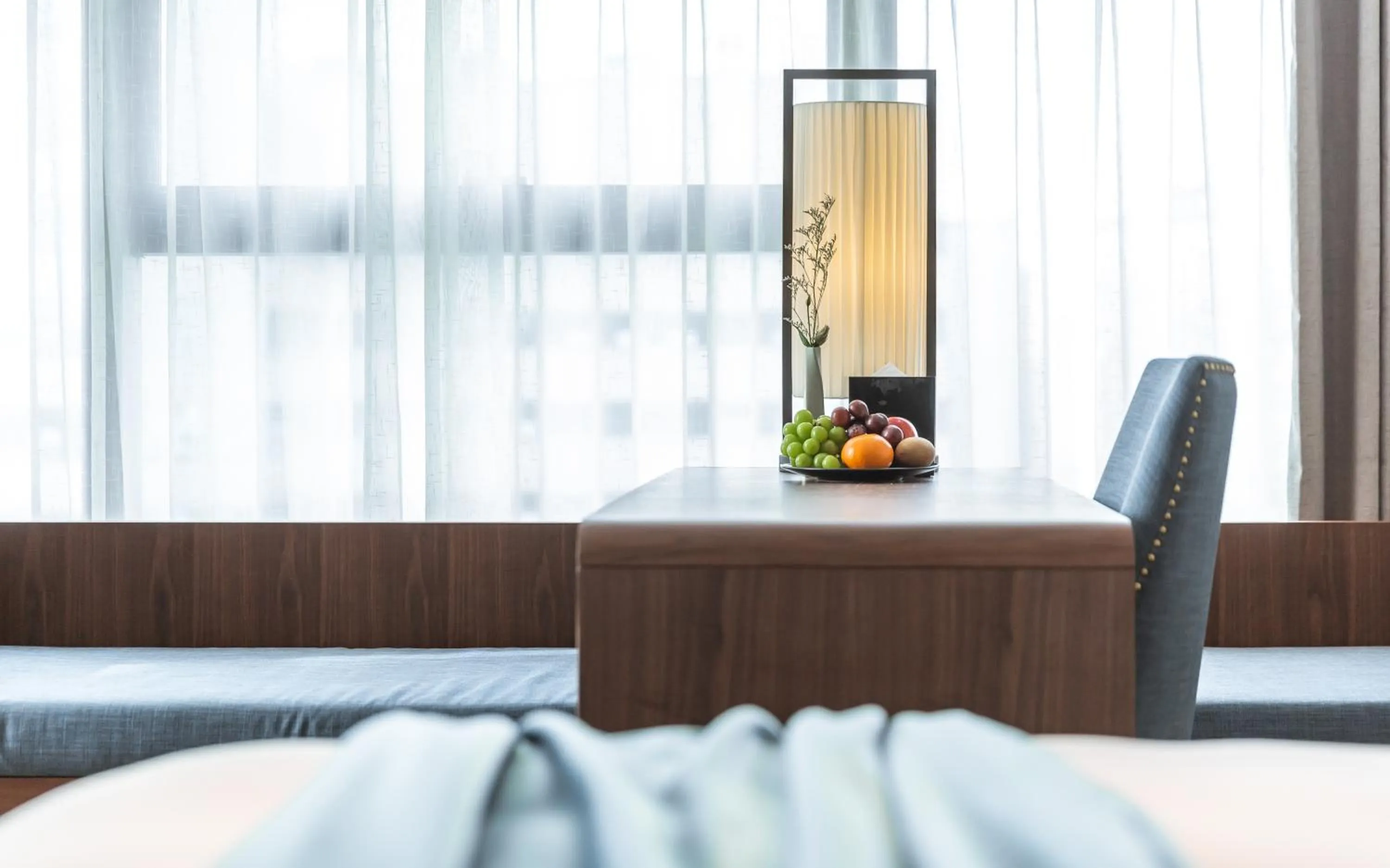 Seating area in Pagoda Hotel Hangzhou West Lake Wulin - City Center and Family Friendly